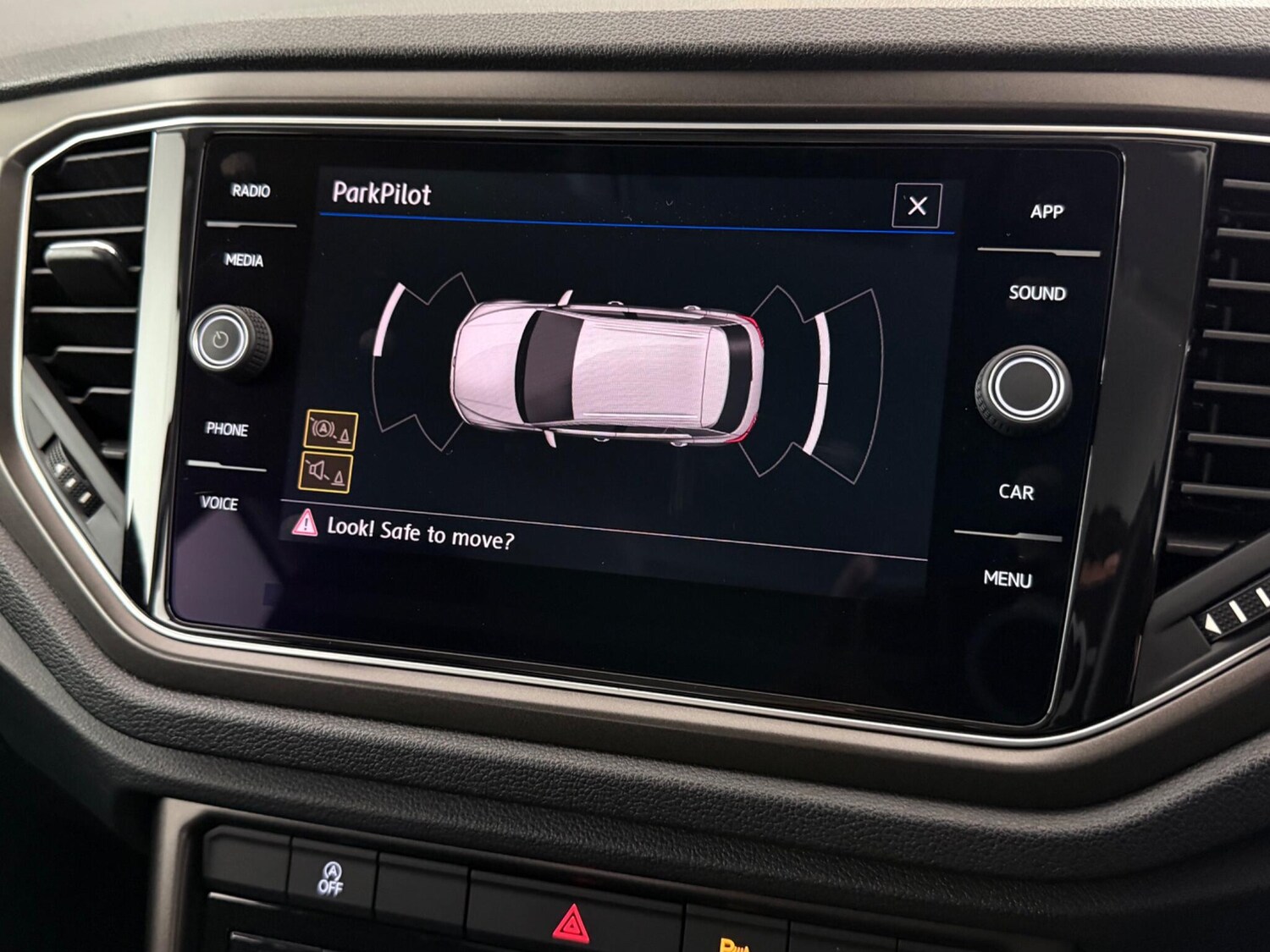 Used Volkswagen T-Roc 2018 for sale - 77626385: Photo 28