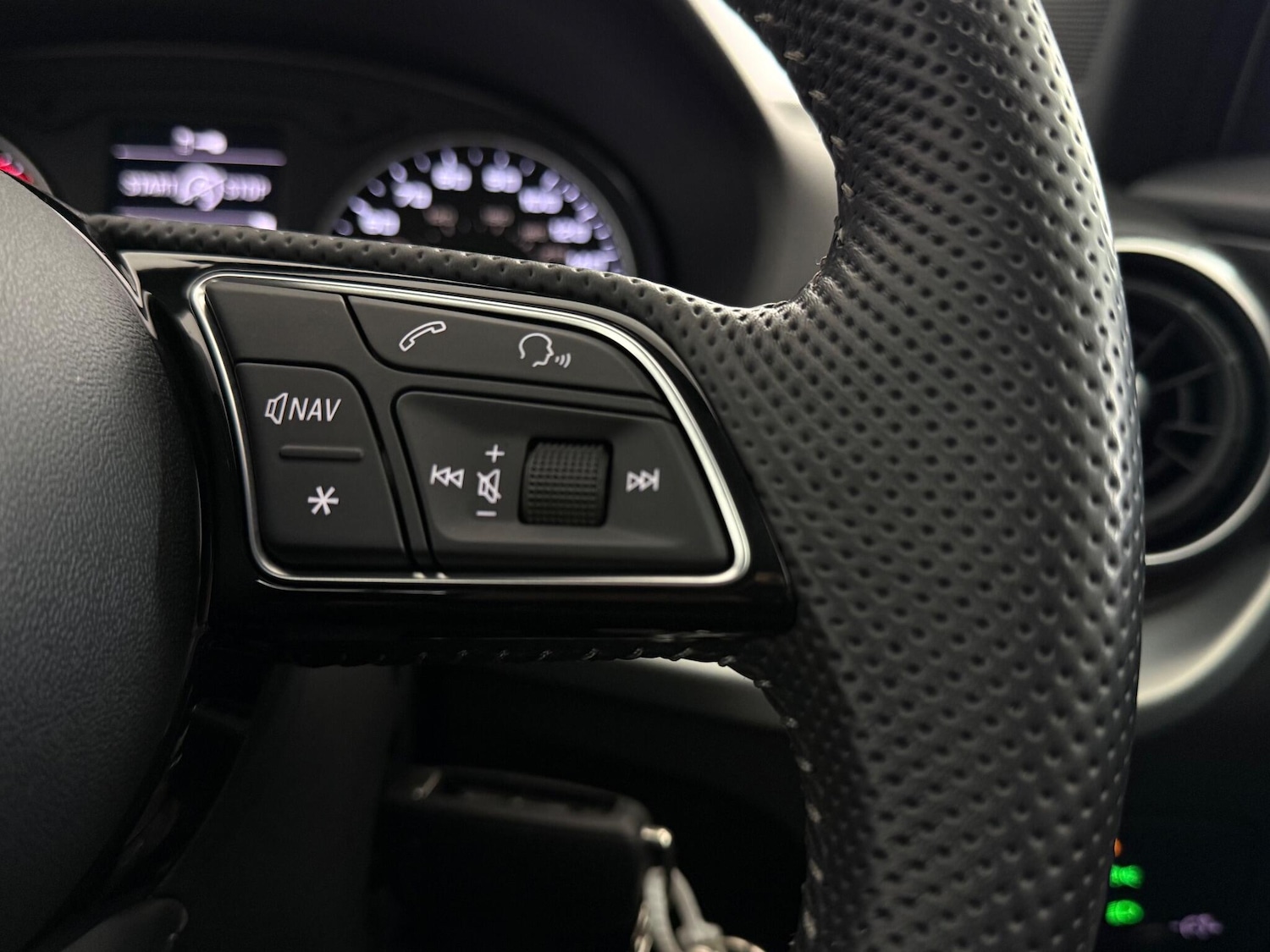 Used Audi Q2 2018 for sale - 77222184: Photo 19