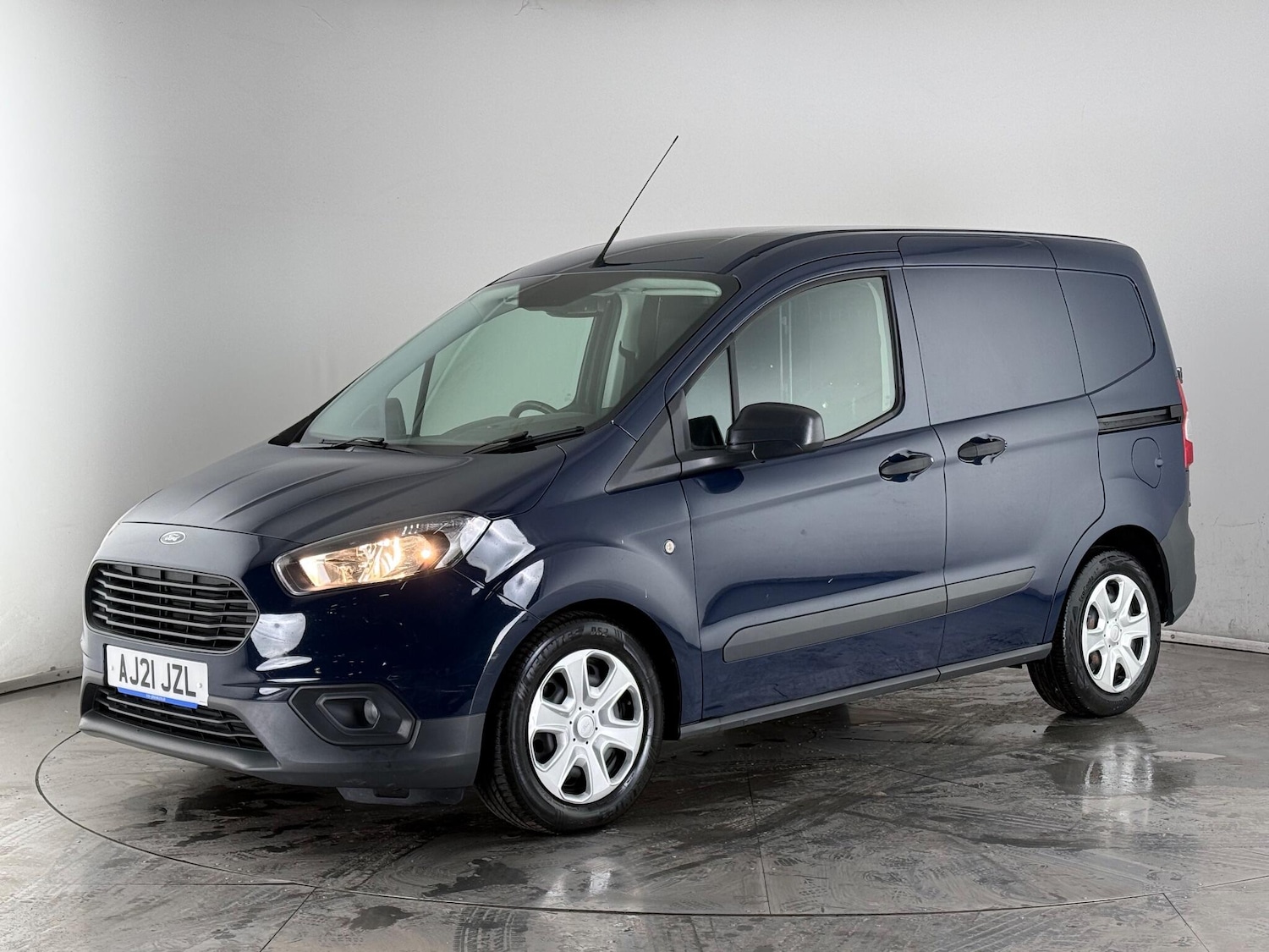 Used Ford Transit Courier 2021 for sale - 76771762: Photo 3