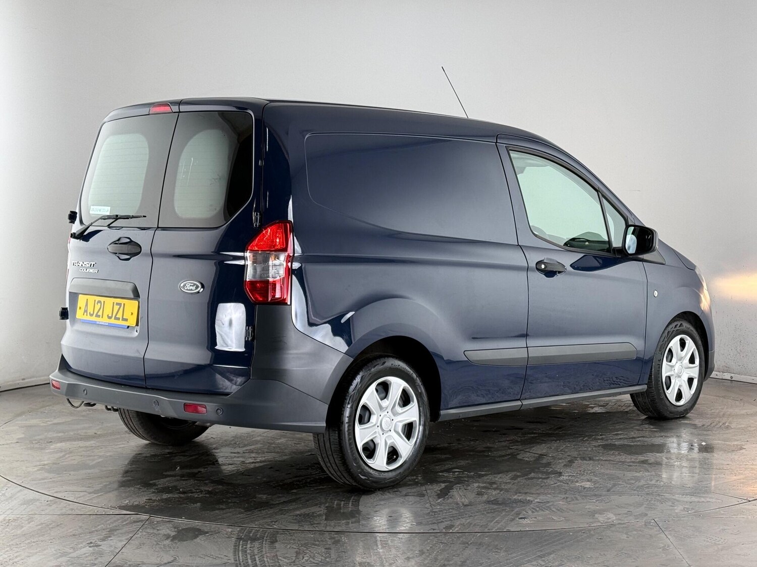 Used Ford Transit Courier 2021 for sale - 76771762: Photo 5