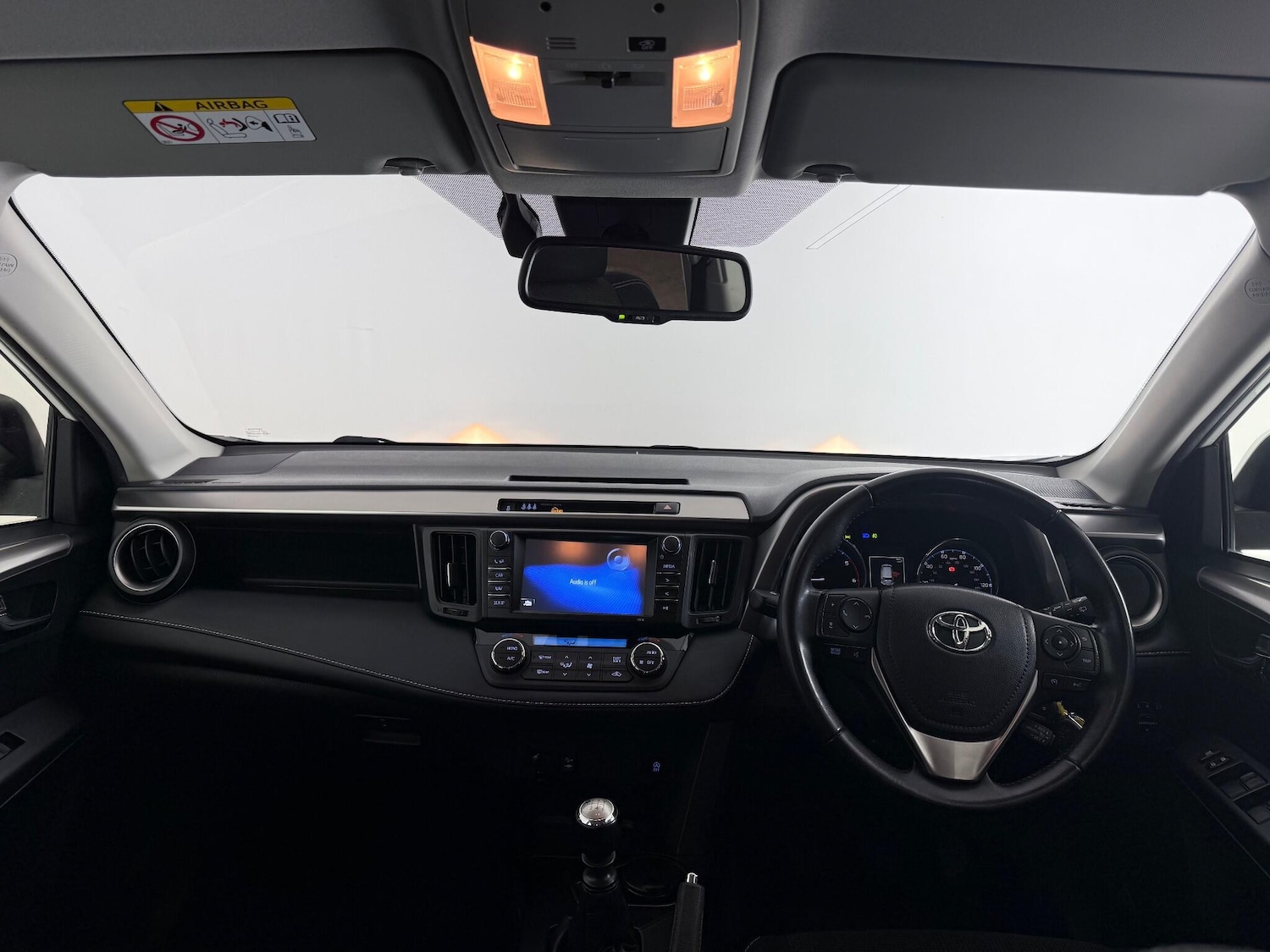 Used Toyota RAV4 2017 for sale - 77217117: Photo 16