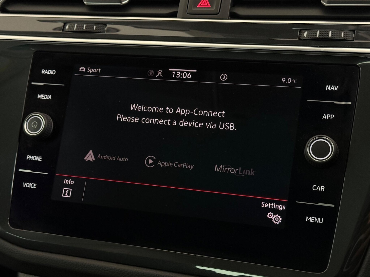 Used Volkswagen Tiguan 2022 for sale - 77260117: Photo 28