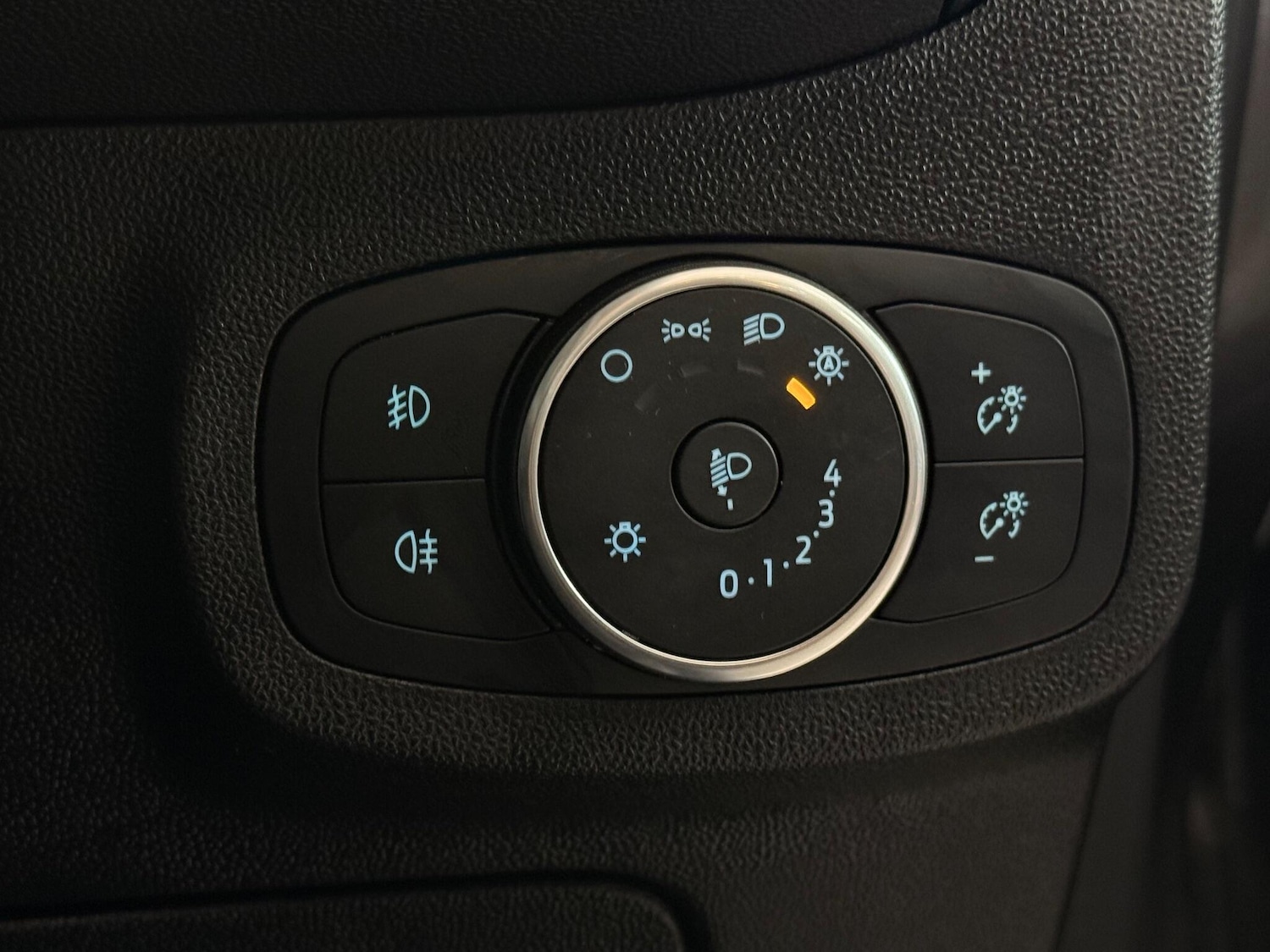 Used Ford Fiesta 2018 for sale - 77181164: Photo 29