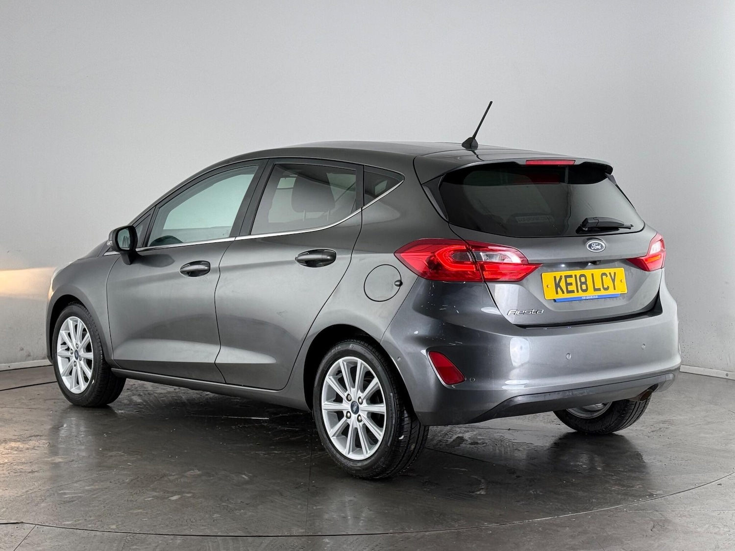 Used Ford Fiesta 2018 for sale - 77181164: Photo 4