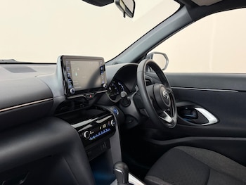 Used Toyota Yaris Cross 2023 for sale - 78879183: Photo