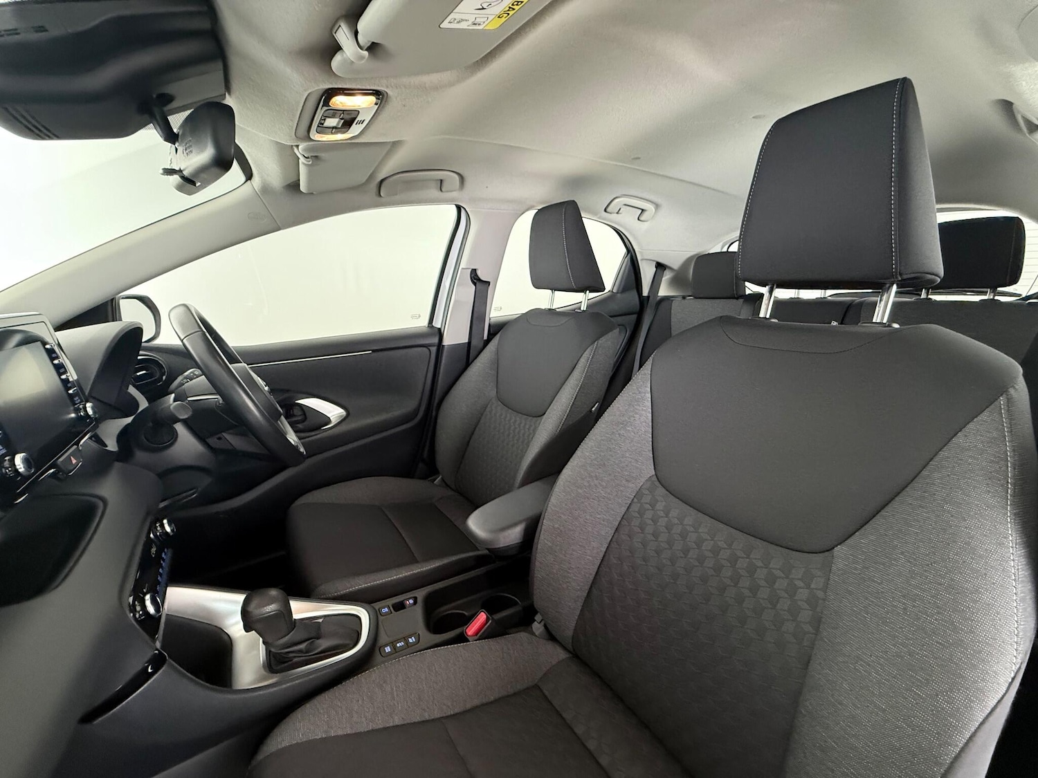 Used Toyota Yaris 2022 for sale - 77243066: Photo 14