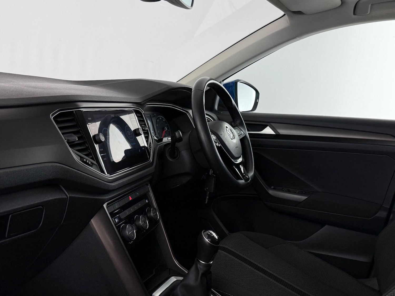 Used Volkswagen T-Roc 2018 for sale - 77259563: Photo 12