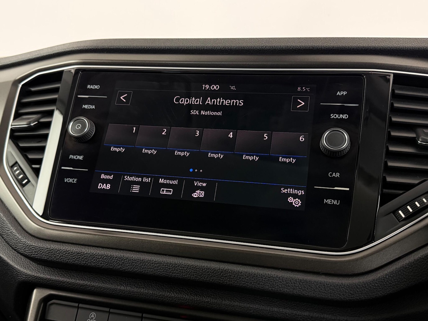 Used Volkswagen T-Roc 2018 for sale - 77259563: Photo 26