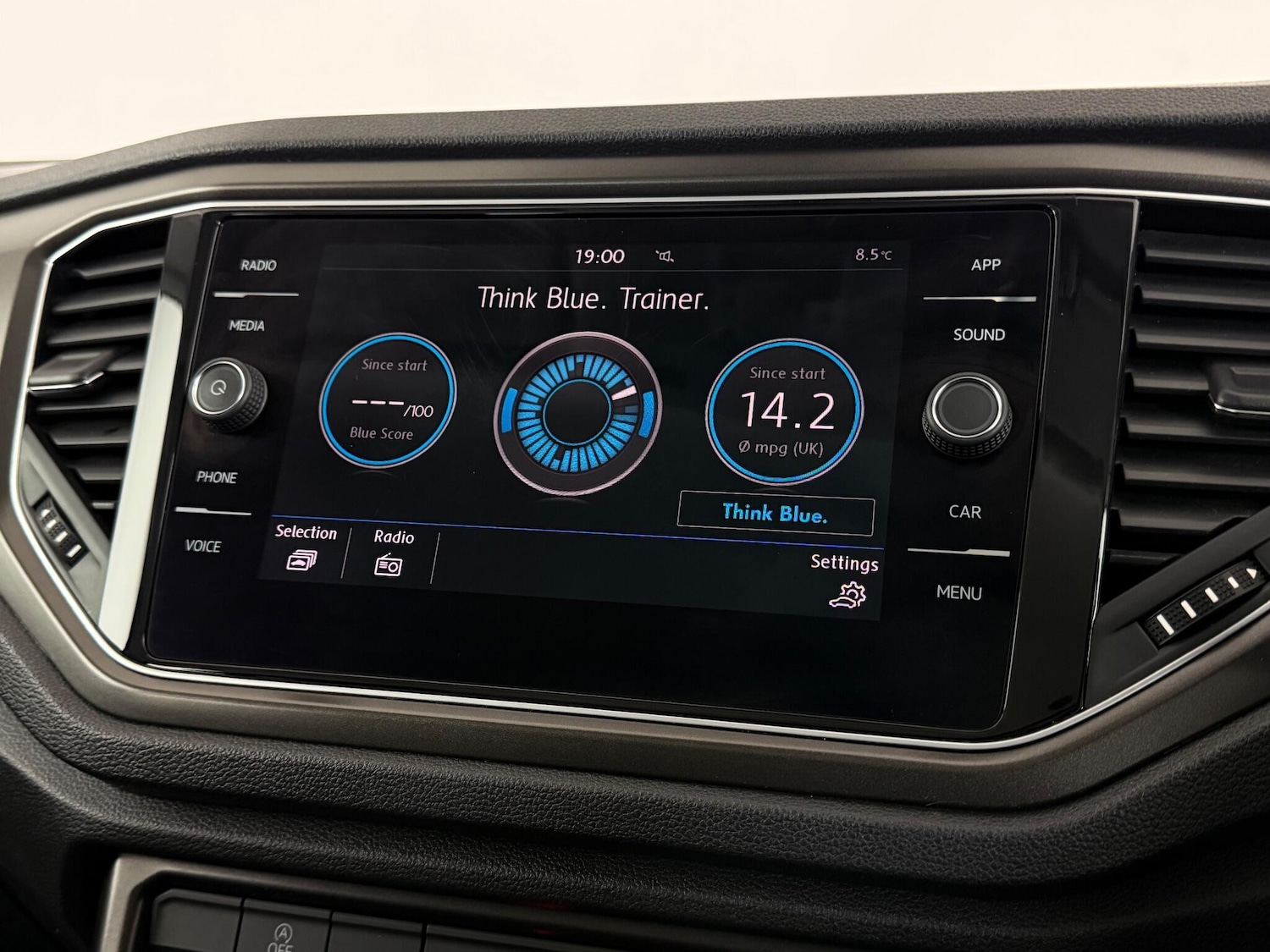 Used Volkswagen T-Roc 2018 for sale - 77259563: Photo 28