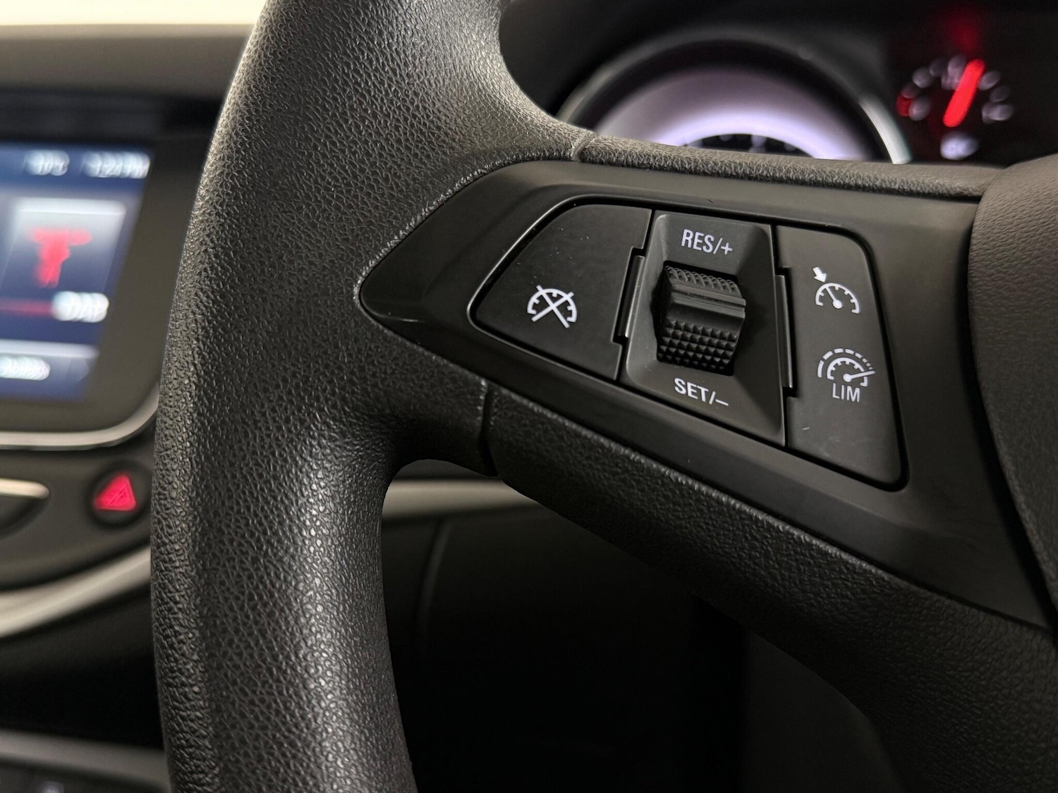 Used Vauxhall Astra 2017 for sale - 77815167: Photo 19