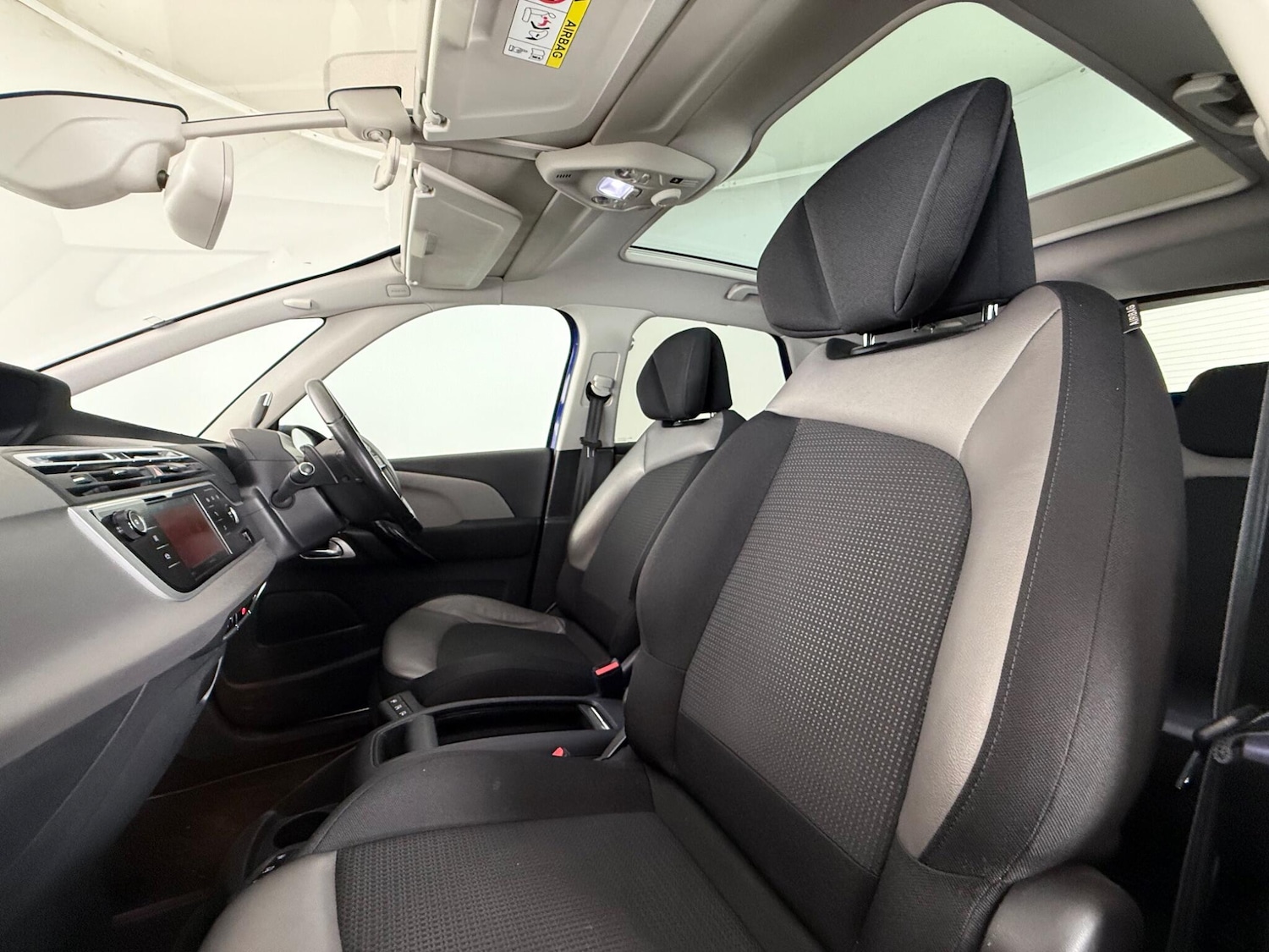 Used Citroen C4 Picasso 2017 for sale - 76468059: Photo 17