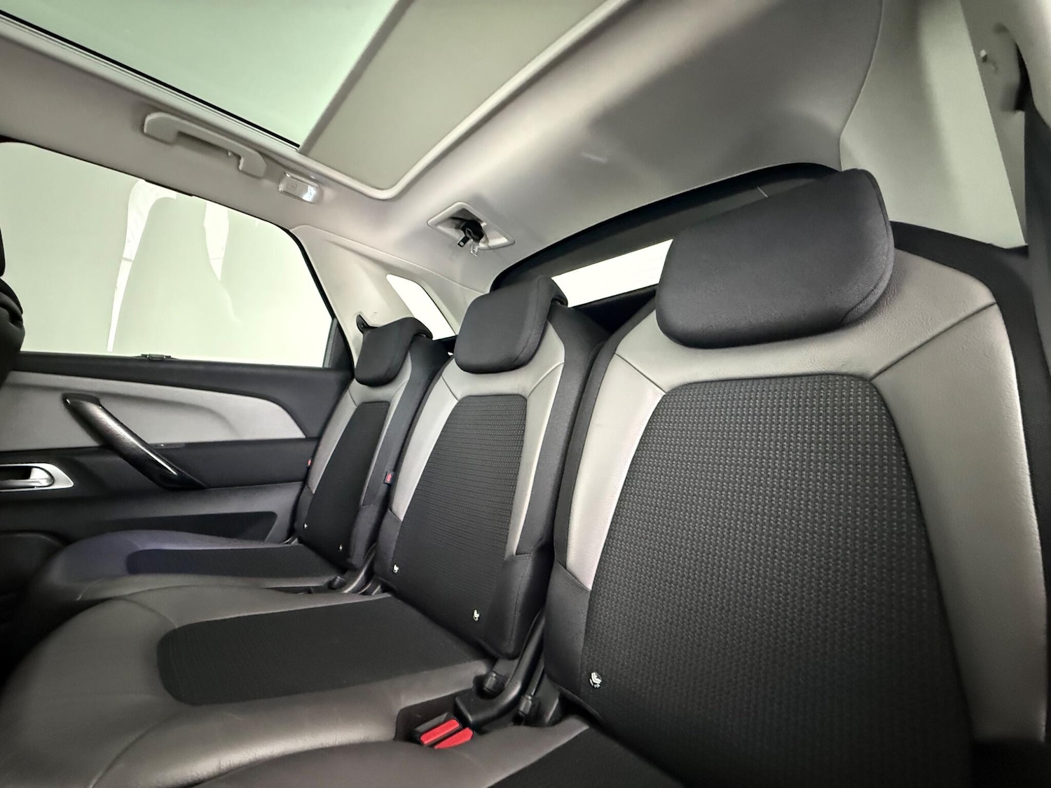 Used Citroen C4 Picasso 2017 for sale - 76468059: Photo 18