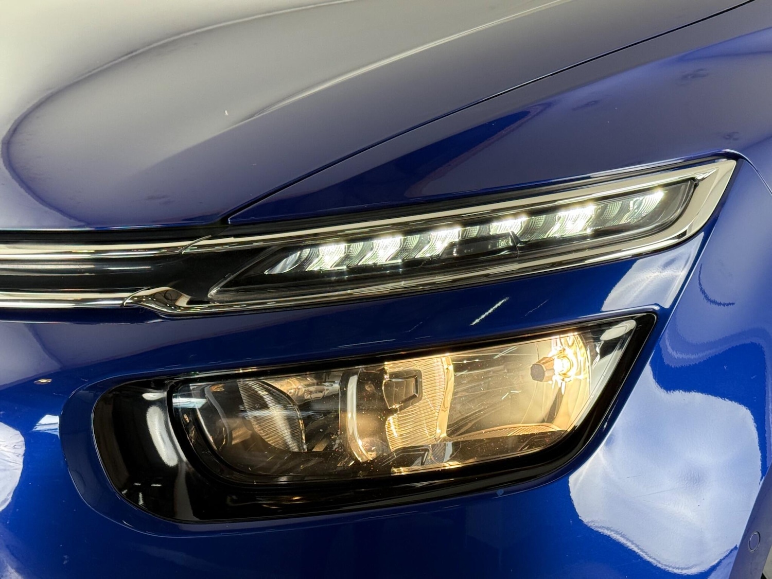 Used Citroen C4 Picasso 2017 for sale - 76468059: Photo 8