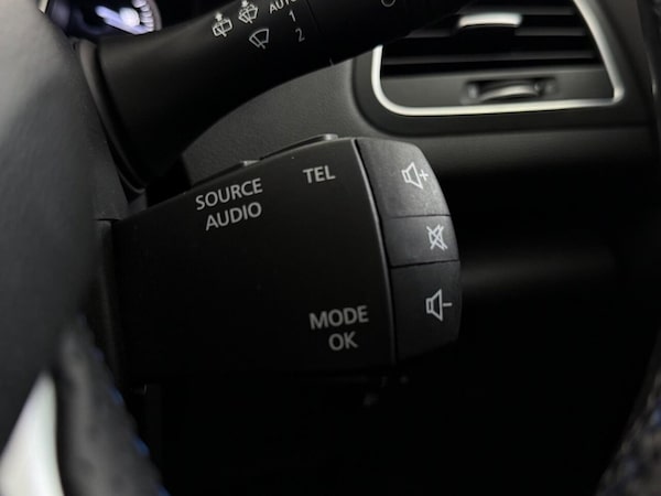 Used Renault Megane 2017 for sale - 76338500: Photo 32