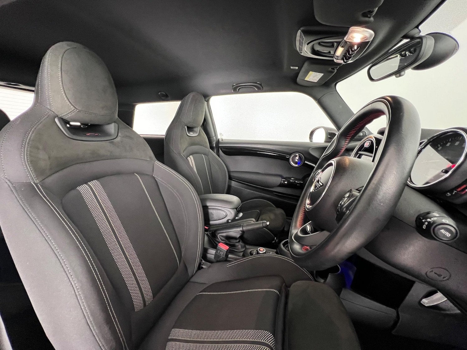 Used MINI Hatch 2019 for sale - 76468531: Photo 16