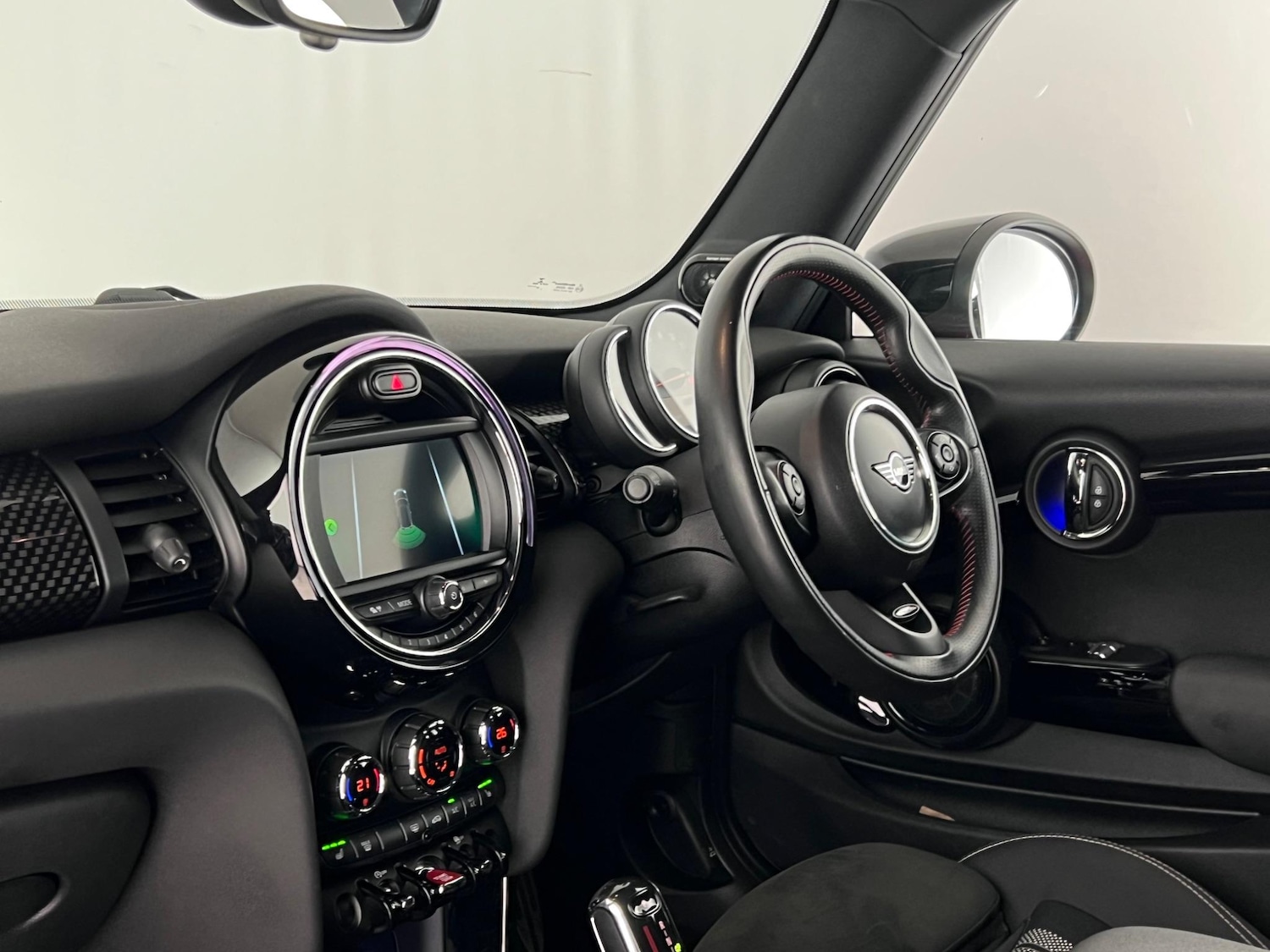 Used MINI Hatch 2019 for sale - 76468531: Photo 17