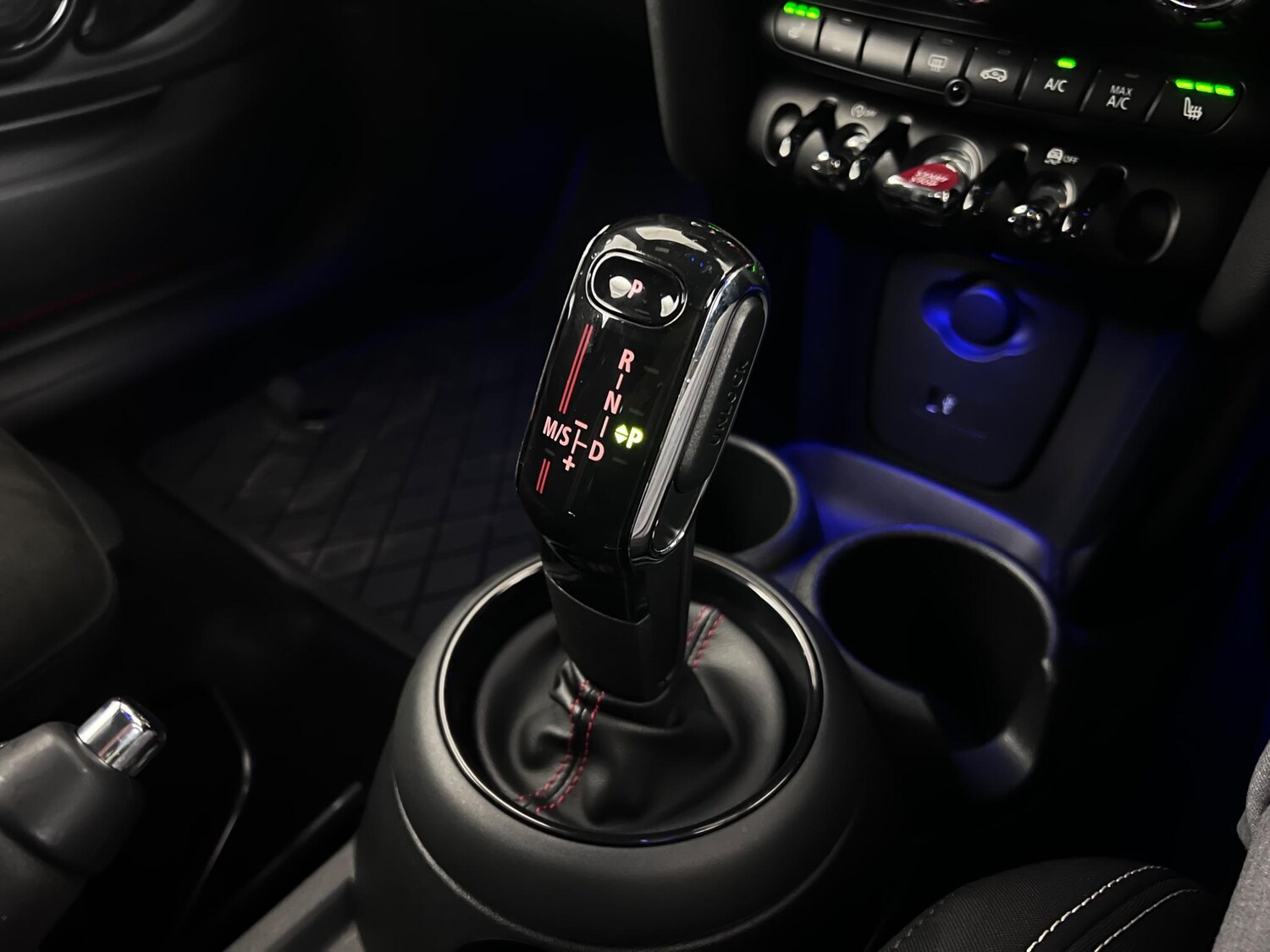 Used MINI Hatch 2019 for sale - 76468531: Photo 36