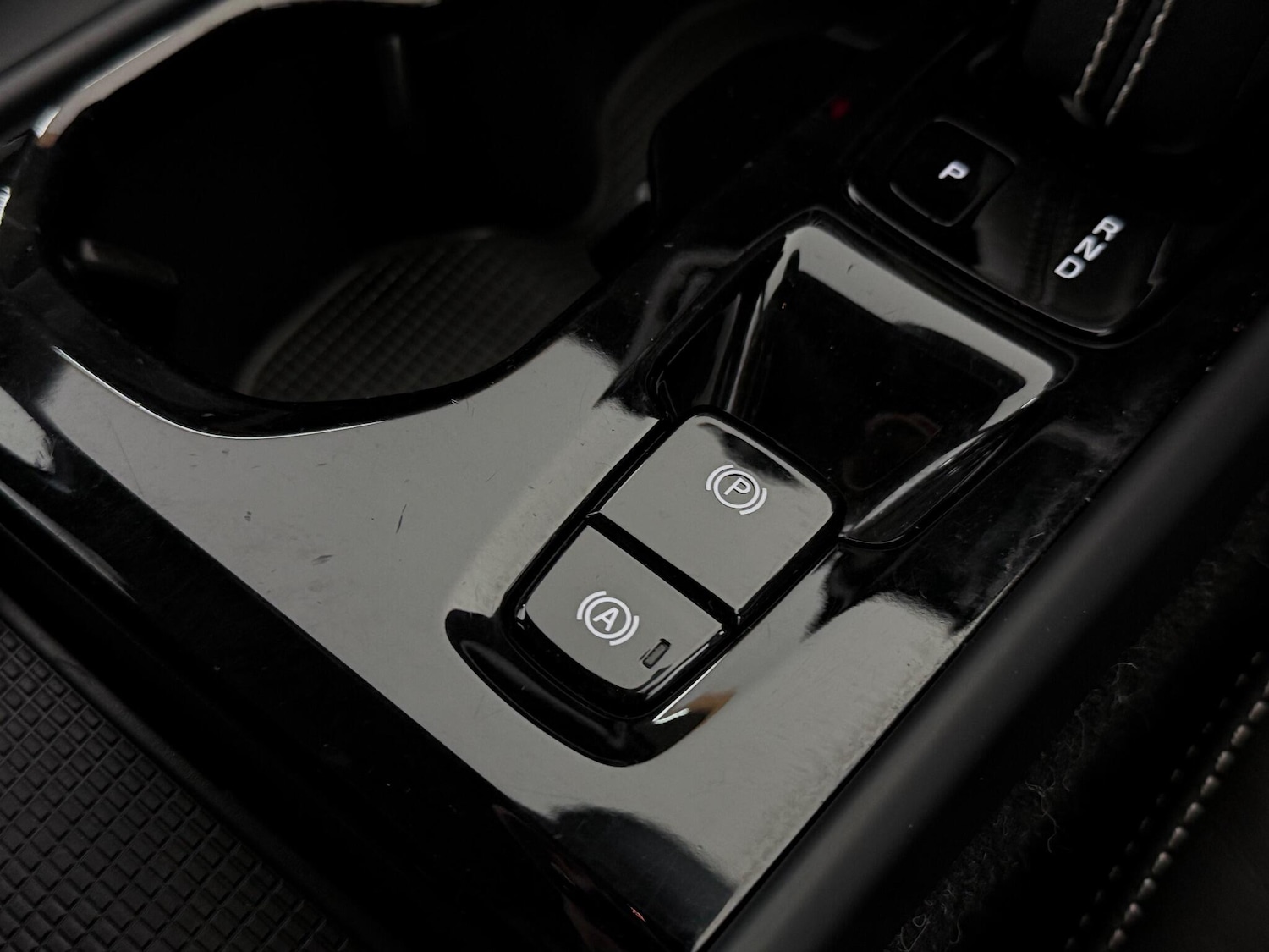 Used Volvo XC40 2020 for sale - 76608346: Photo 40