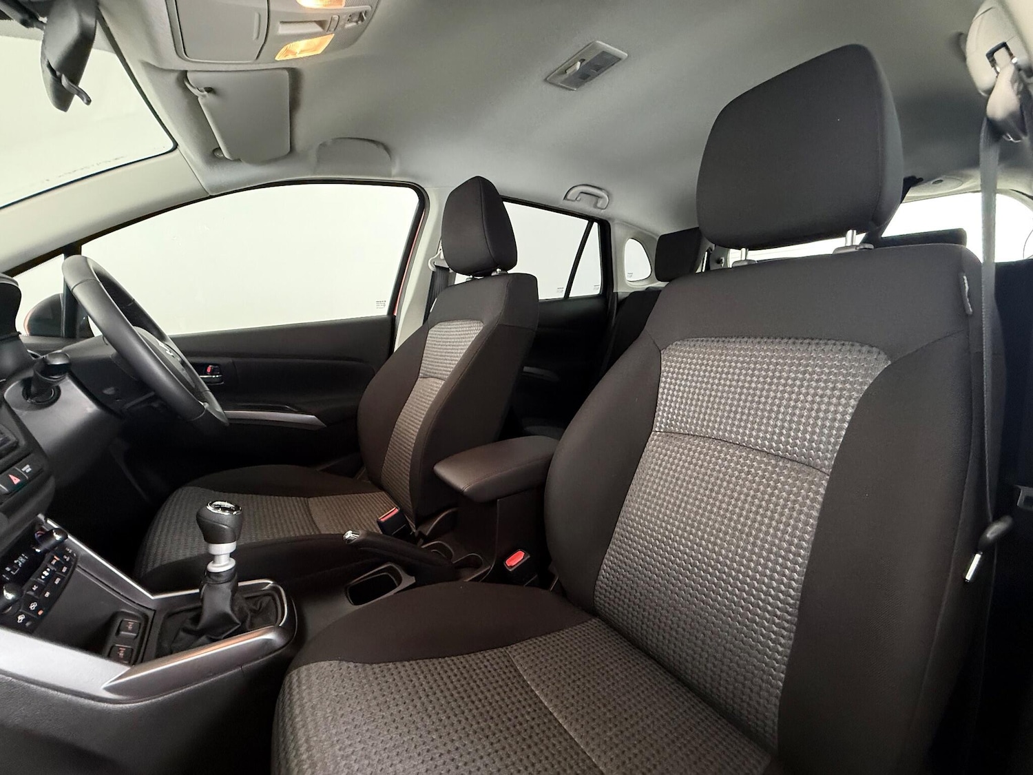 Used Suzuki SX4 S-Cross 2023 for sale - 76468387: Photo 15