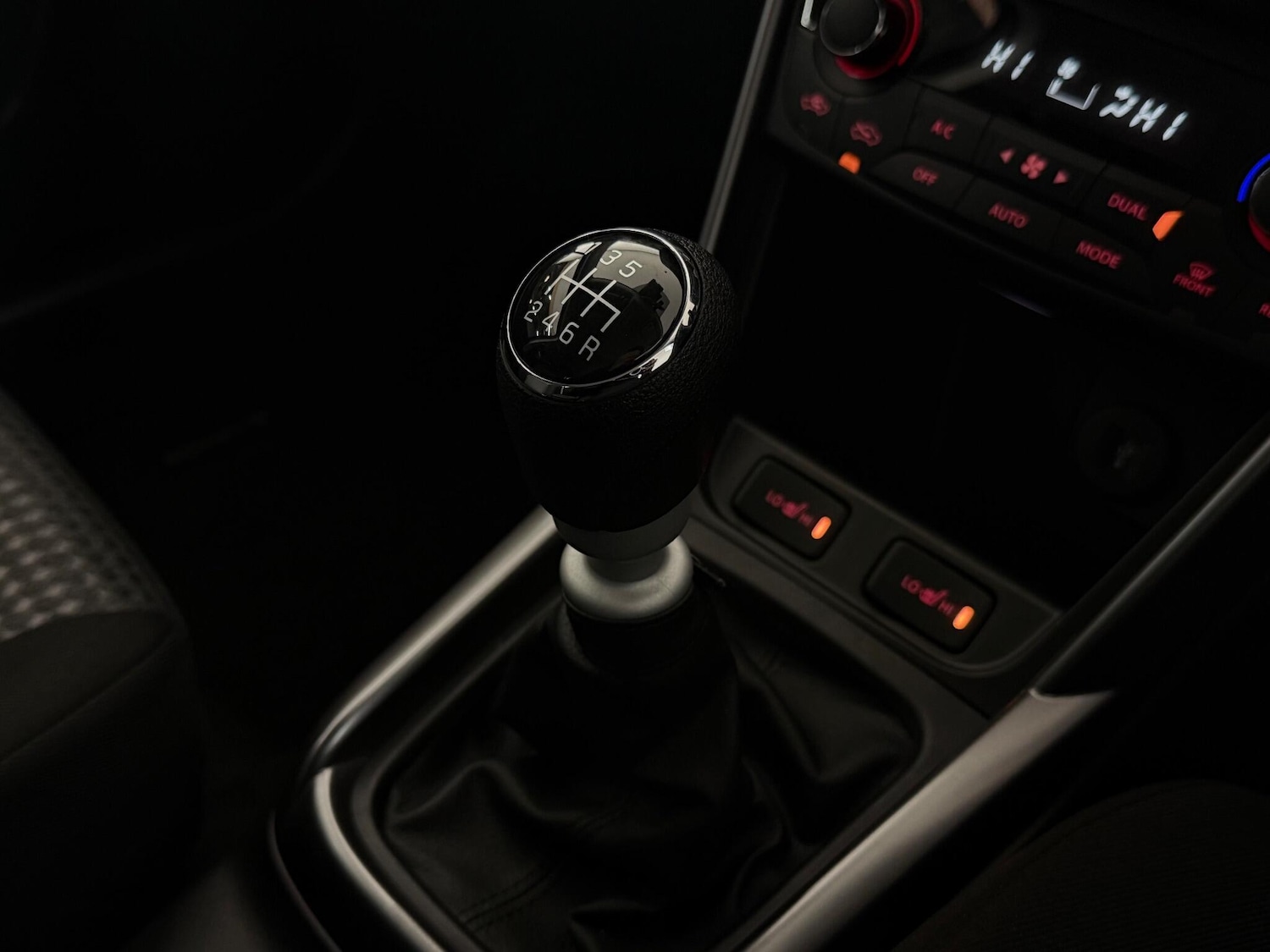 Used Suzuki SX4 S-Cross 2023 for sale - 76468387: Photo 35