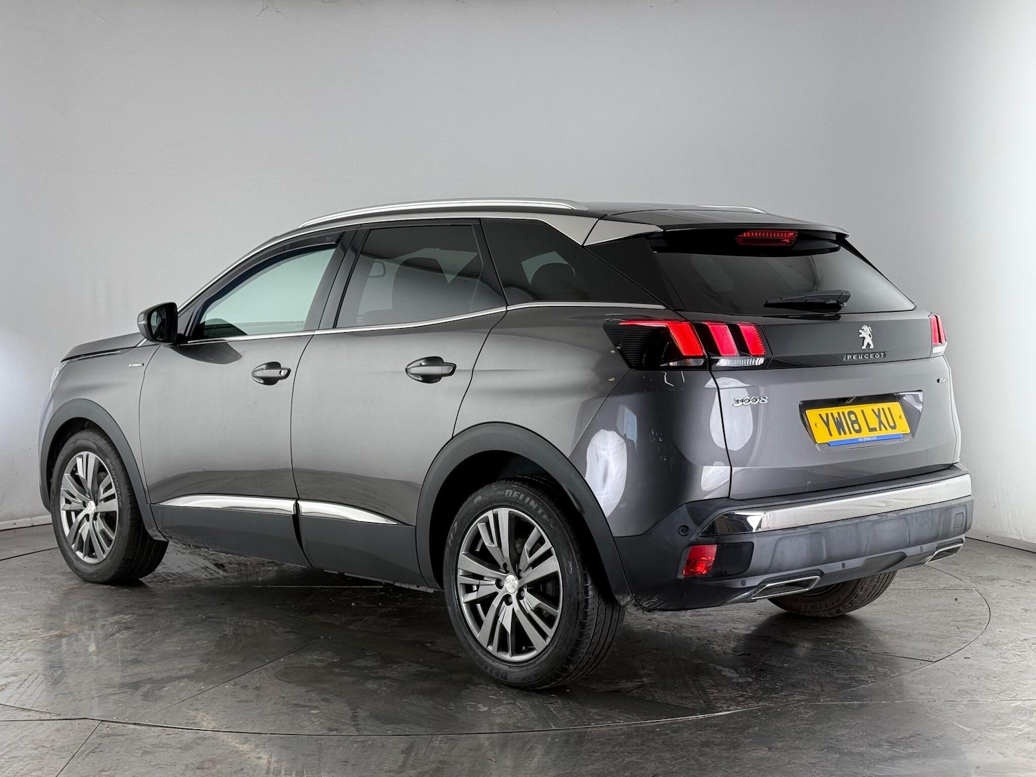 Used Peugeot 3008 2018 for sale - 77243325: Photo 4
