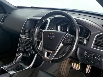 Used Volvo XC60 2017 for sale - 79497299: Photo