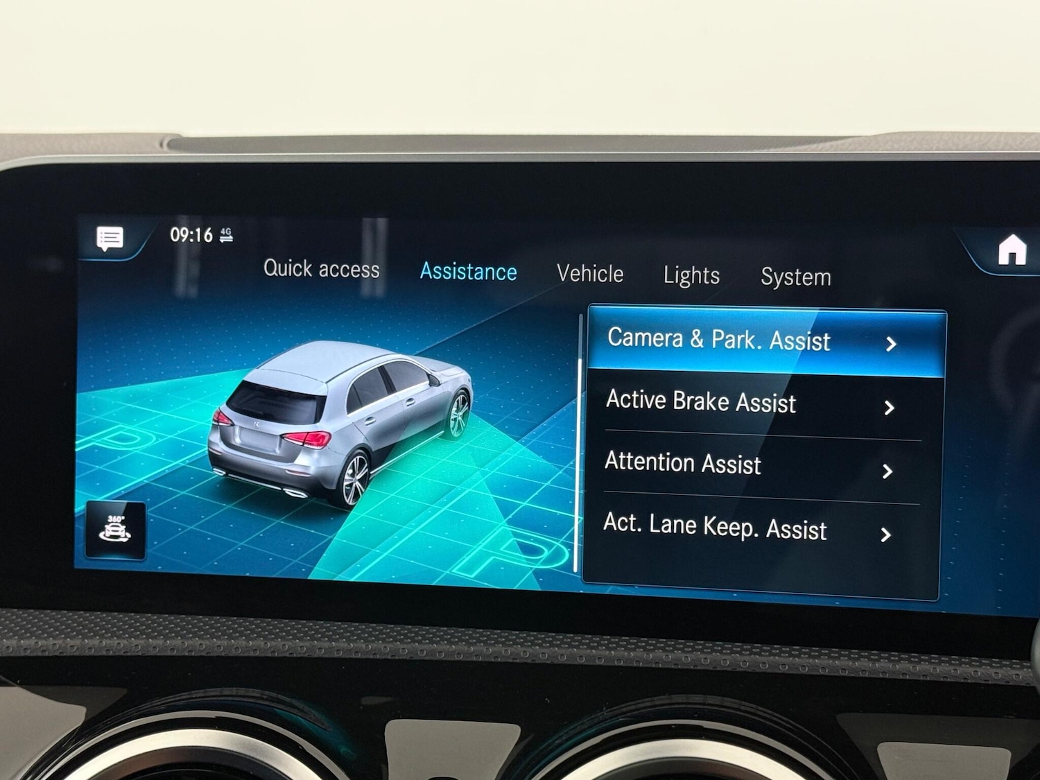 Used Mercedes-Benz A-Class 2018 for sale - 77243399: Photo 31