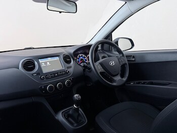 Used Hyundai i10 2019 for sale - 78935507: Photo
