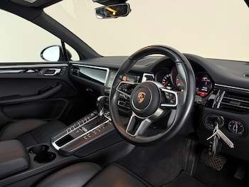 Used Porsche Macan 2020 for sale - 79374781: Photo