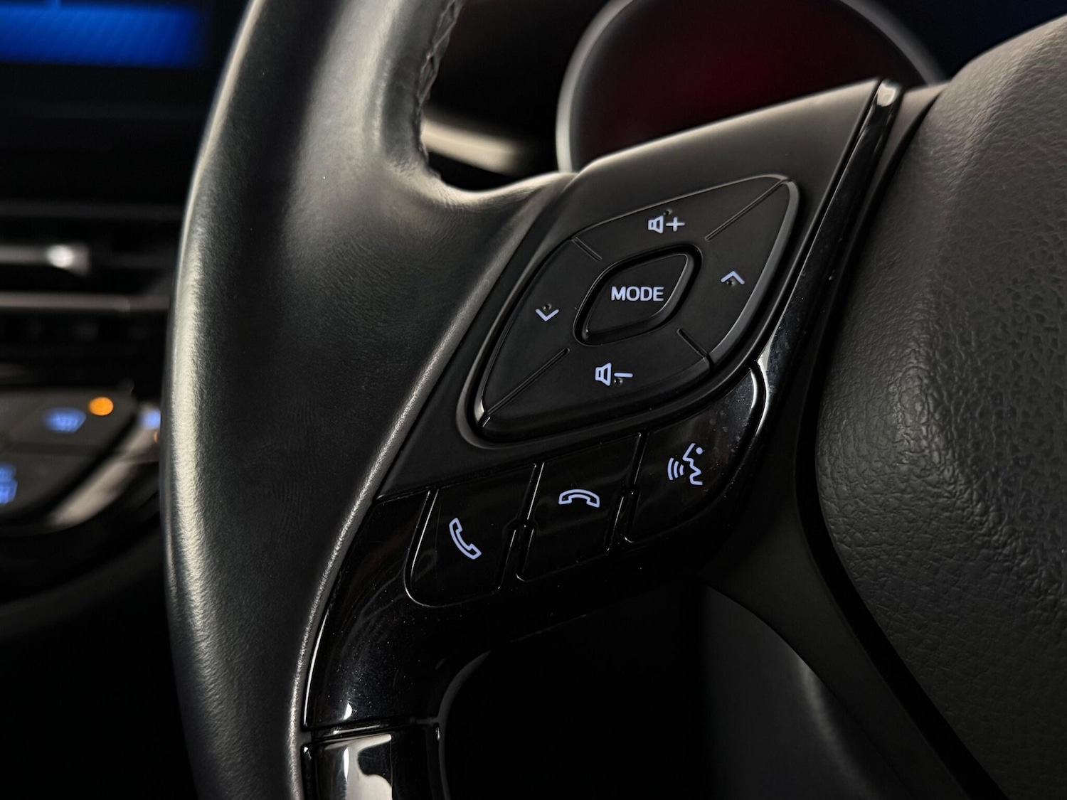 Used Toyota C-HR 2019 for sale - 77222674: Photo 18