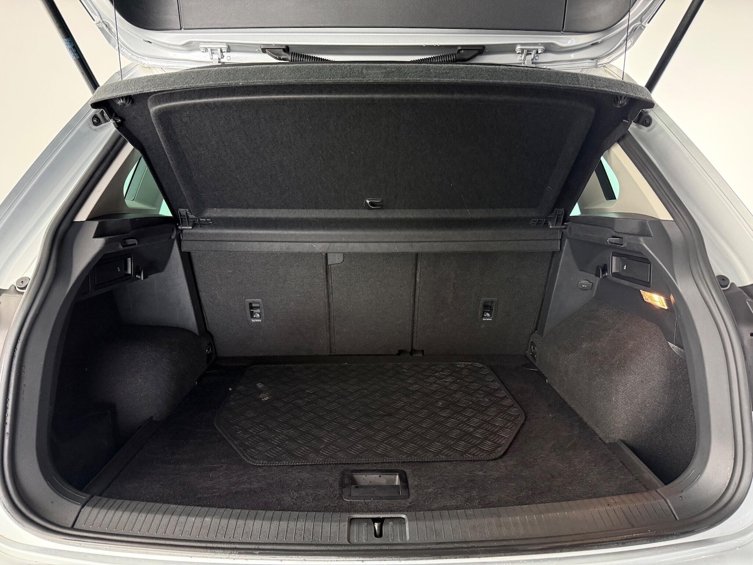 Used Volkswagen Tiguan 2019 for sale - 77260273: Photo 10