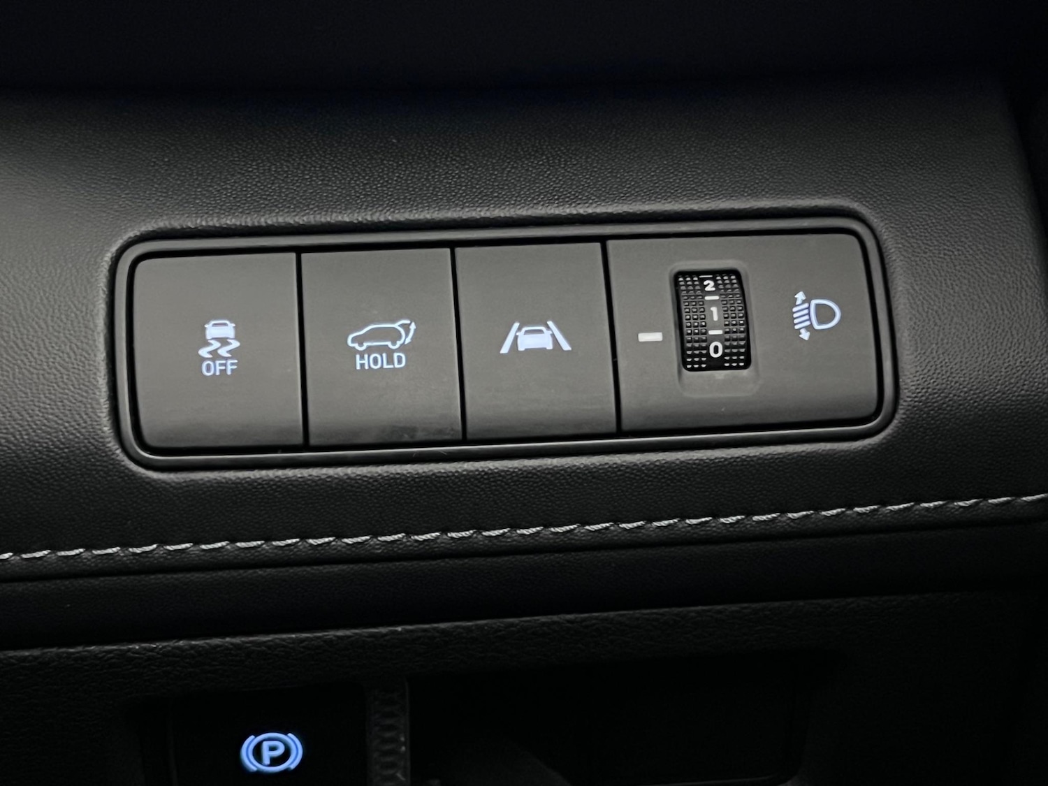 Used Hyundai Santa Fe 2021 for sale - 77222740: Photo 24