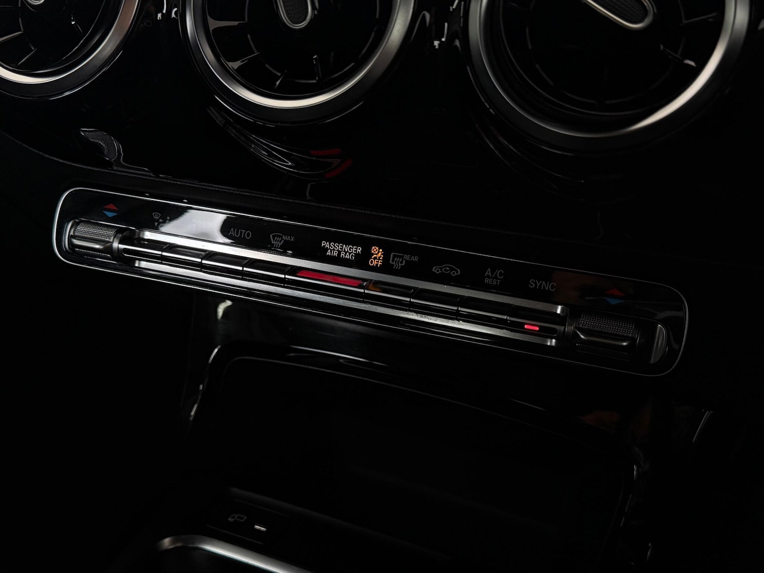 Used Mercedes-Benz A-Class 2019 for sale - 76468589: Photo 41