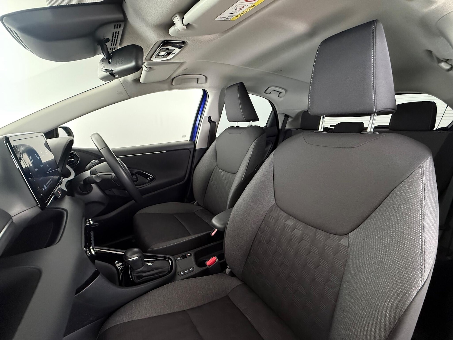 Used Toyota Yaris 2024 for sale - 76715257: Photo 18