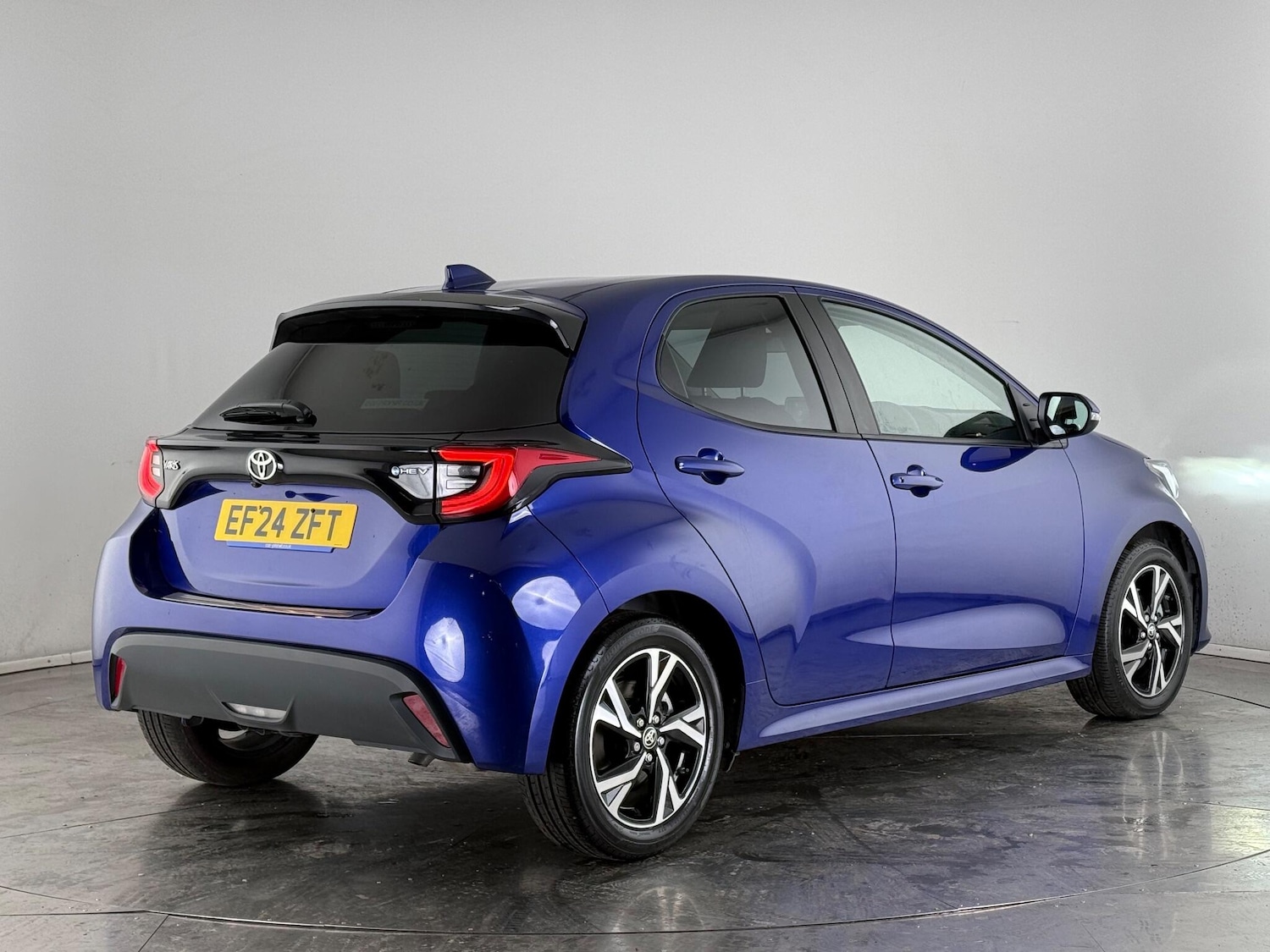 Used Toyota Yaris 2024 for sale - 76715257: Photo 5