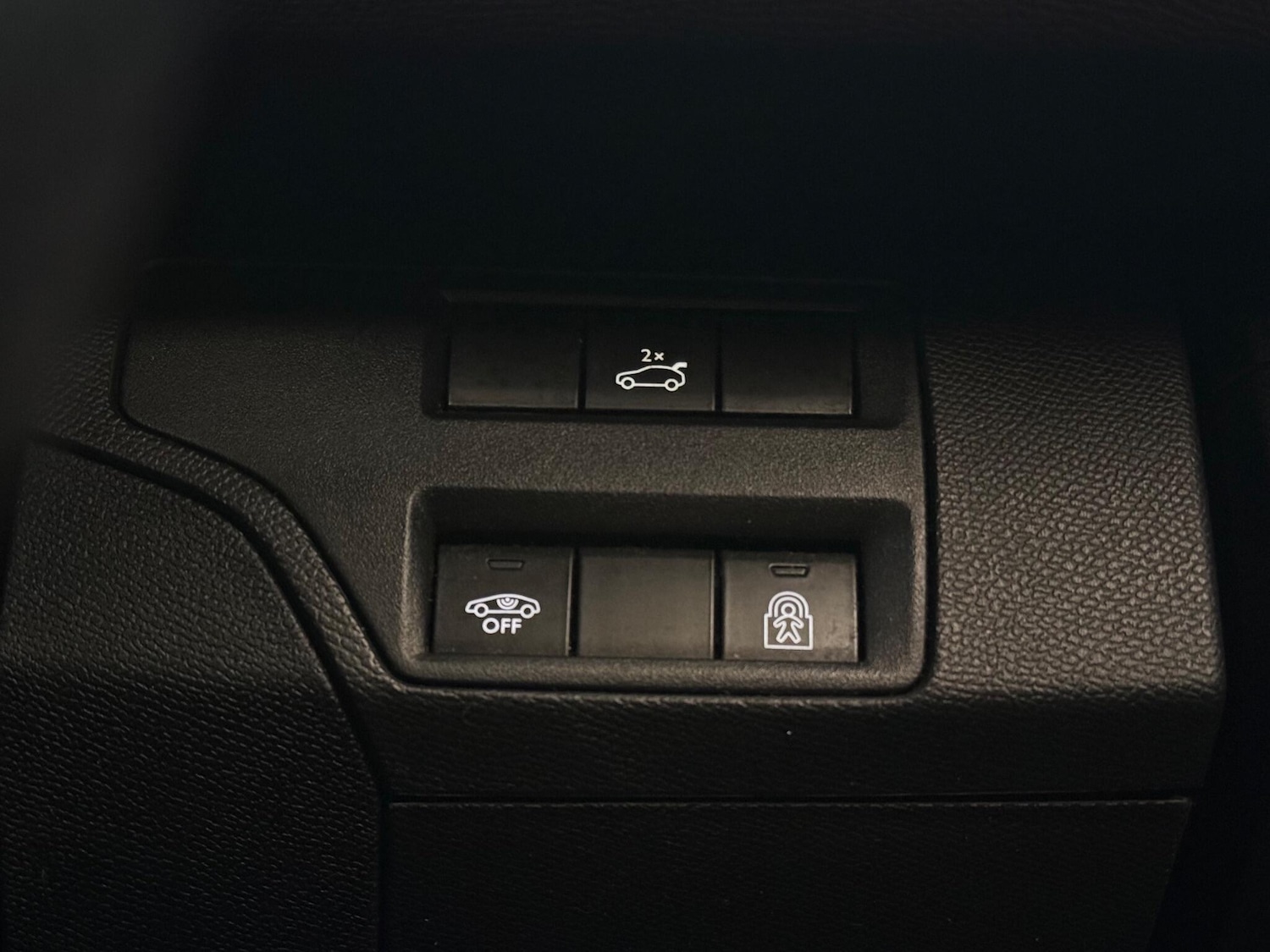 Used Peugeot 3008 2018 for sale - 77221775: Photo 22