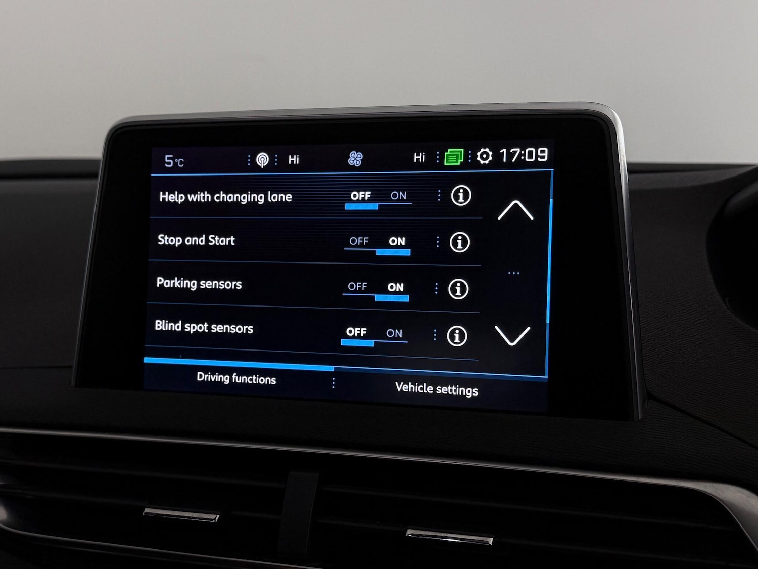 Used Peugeot 3008 2018 for sale - 77221775: Photo 31