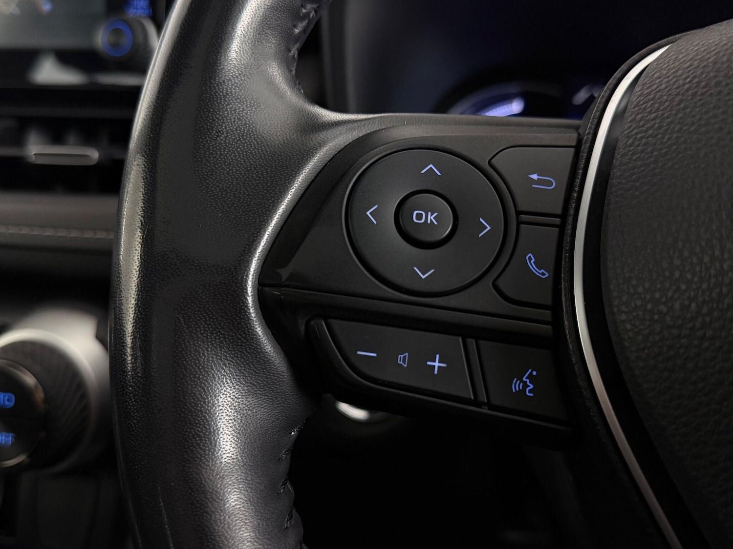 Used Toyota RAV4 2022 for sale - 77292158: Photo 18