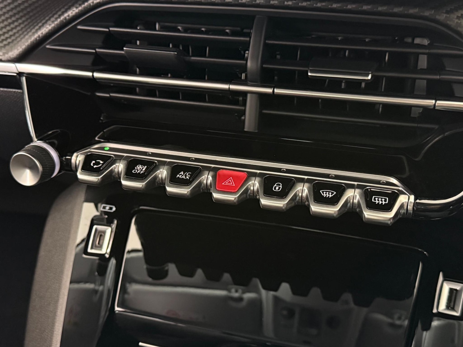 Used Peugeot 208 2023 for sale - 77181259: Photo 31