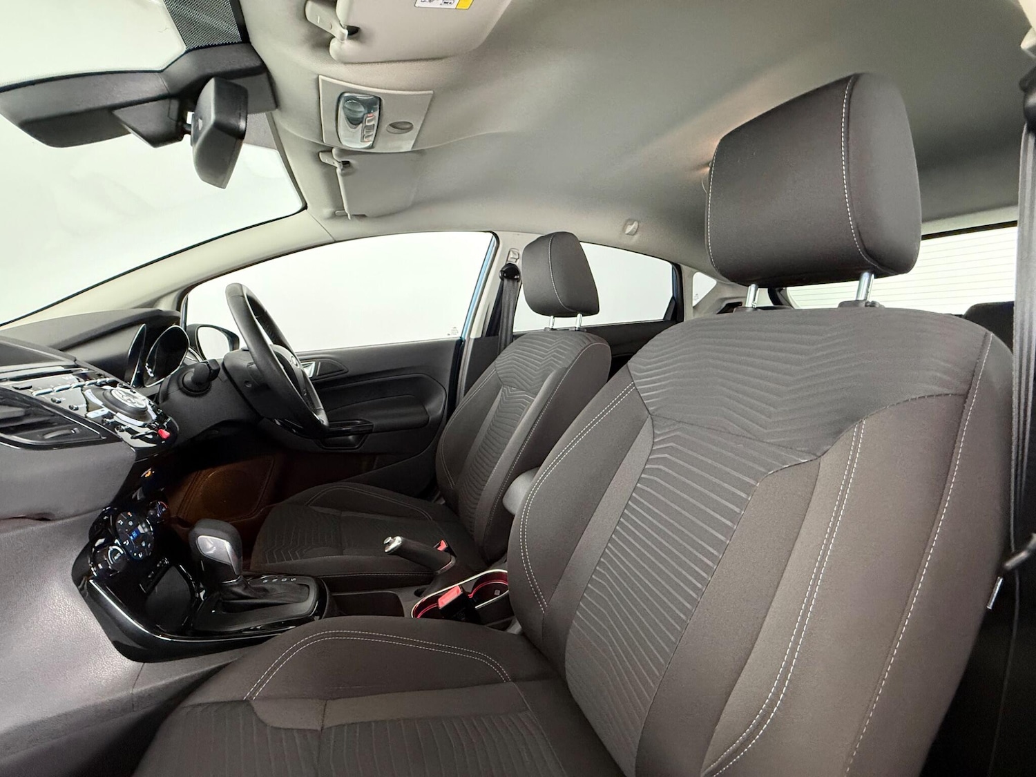 Used Ford Fiesta 2015 for sale - 77889101: Photo 14