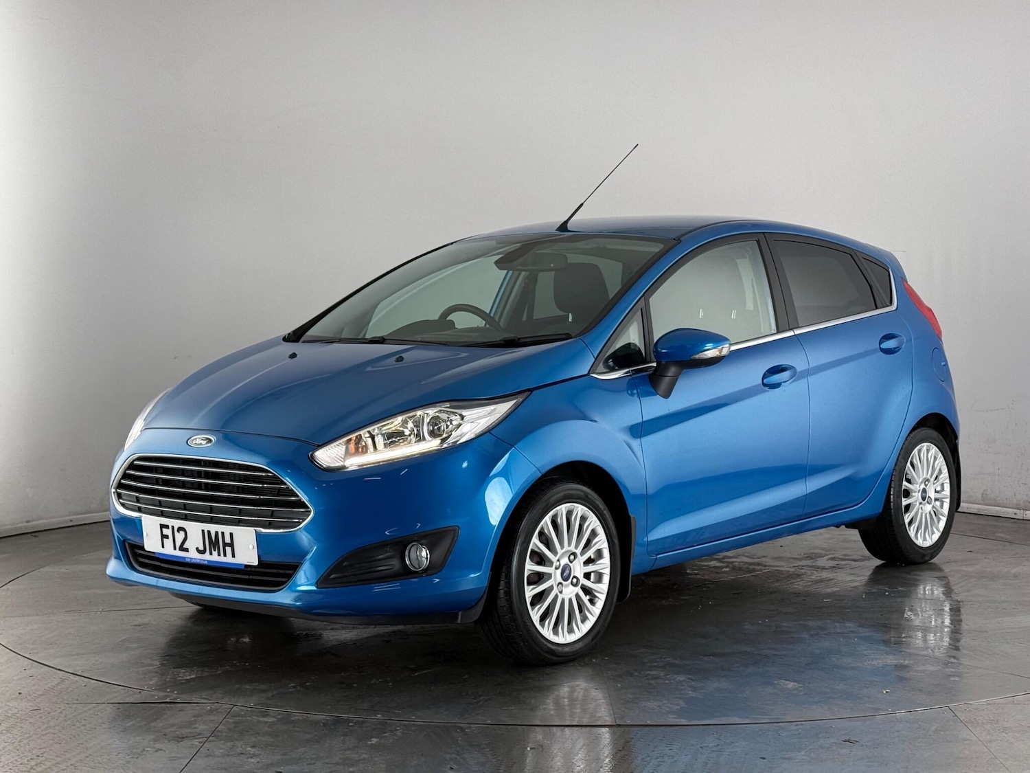 Used Ford Fiesta 2015 for sale - 77889101: Photo 2
