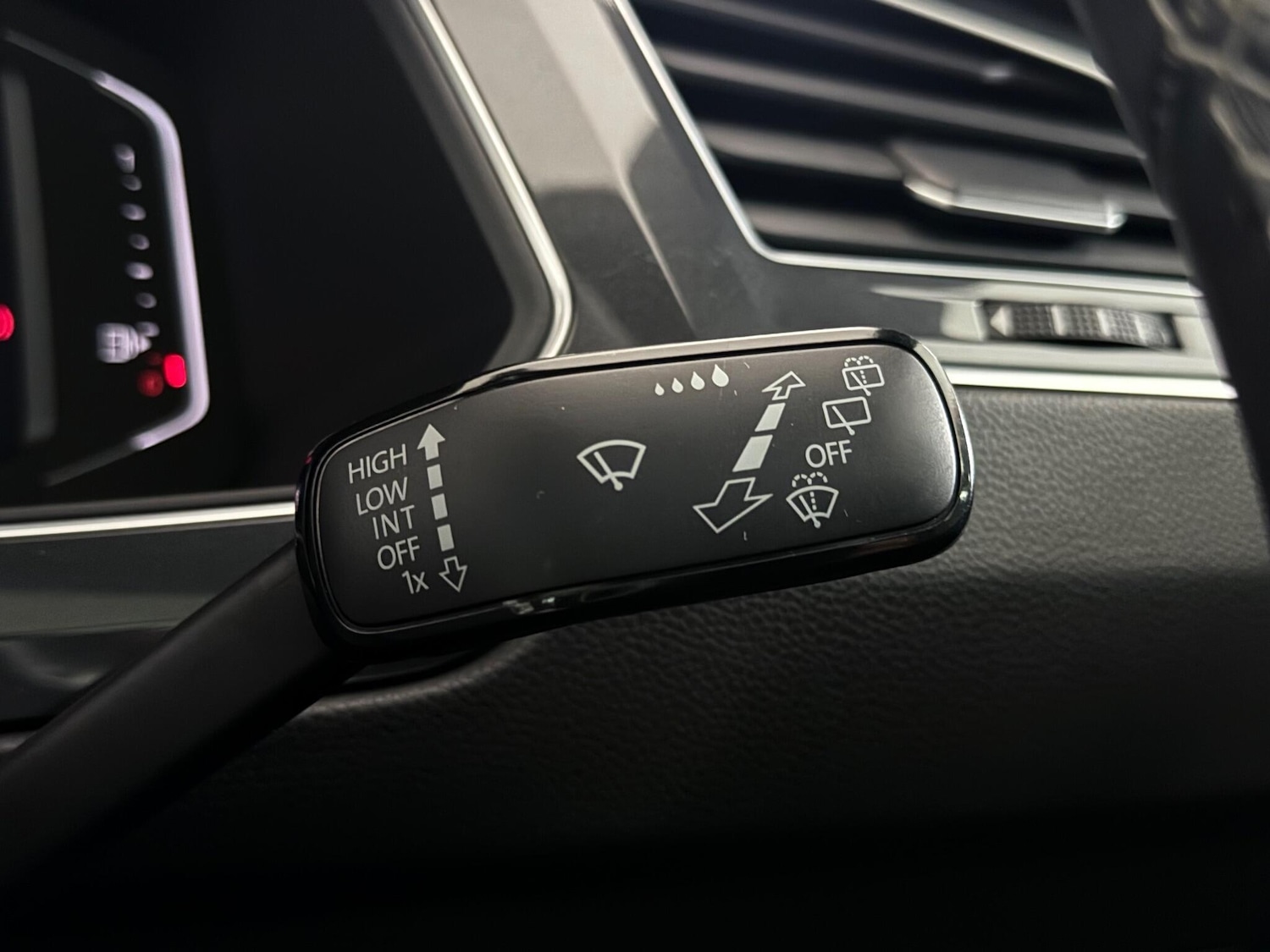 Used Volkswagen Tiguan 2019 for sale - 77243326: Photo 24