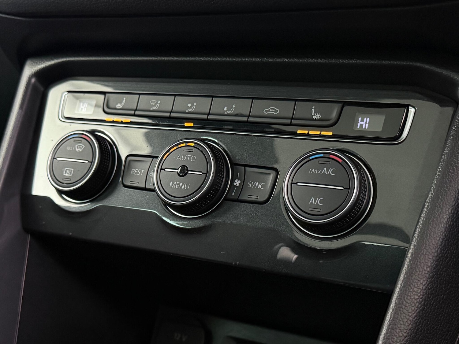 Used Volkswagen Tiguan 2019 for sale - 77243326: Photo 33