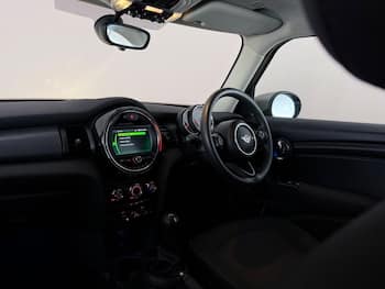 Used MINI Hatch 2019 for sale - 79633142: Photo
