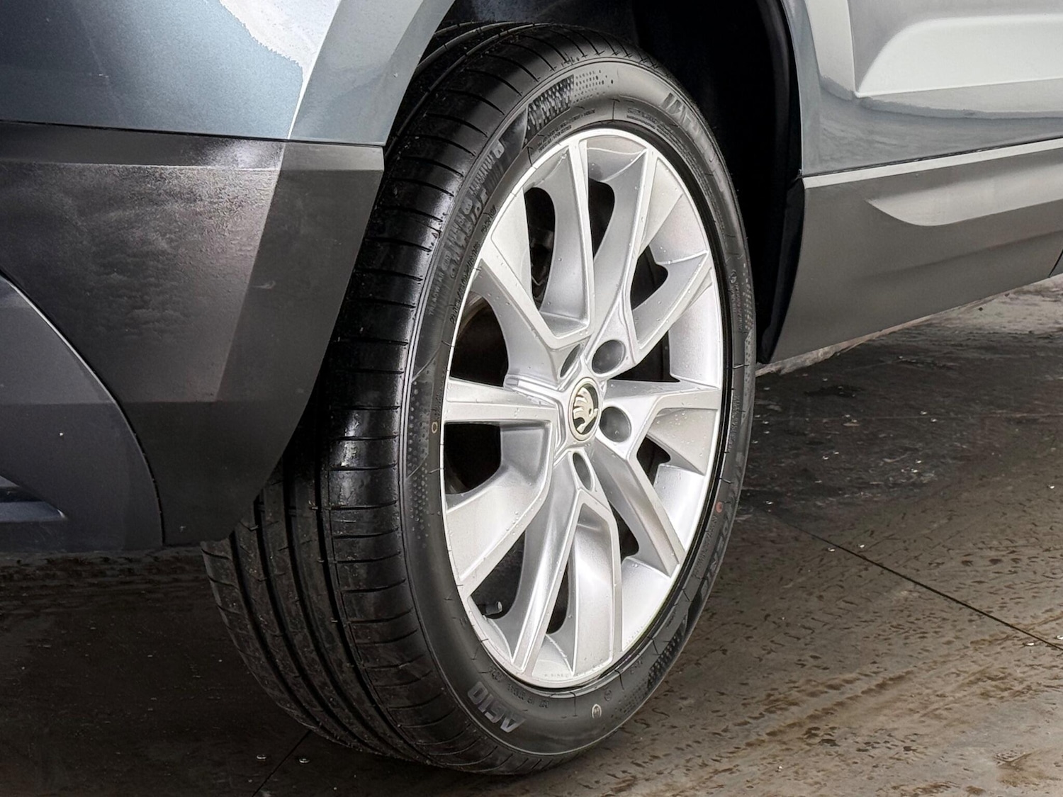 Used Skoda Karoq for sale - 76468073: Photo 12