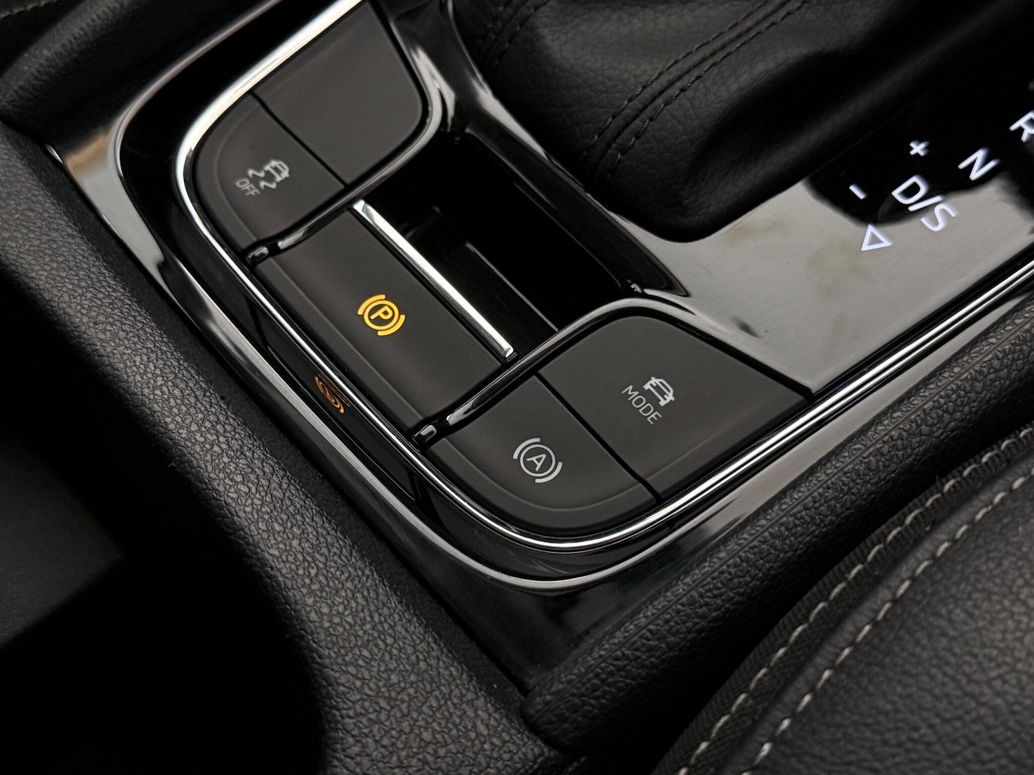 Used Skoda Karoq for sale - 76468073: Photo 45