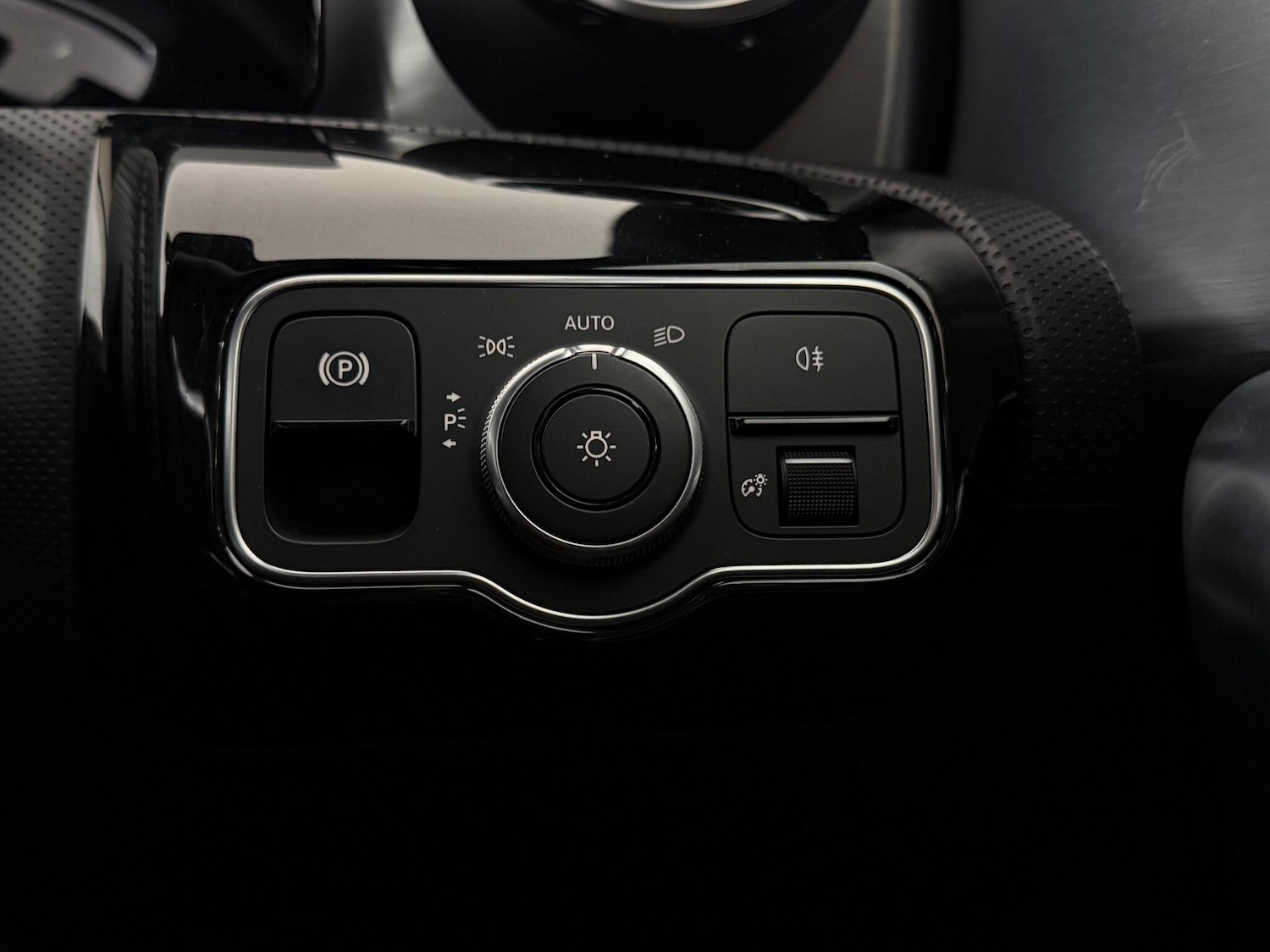 Used Mercedes-Benz A-Class 2018 for sale - 76468764: Photo 37