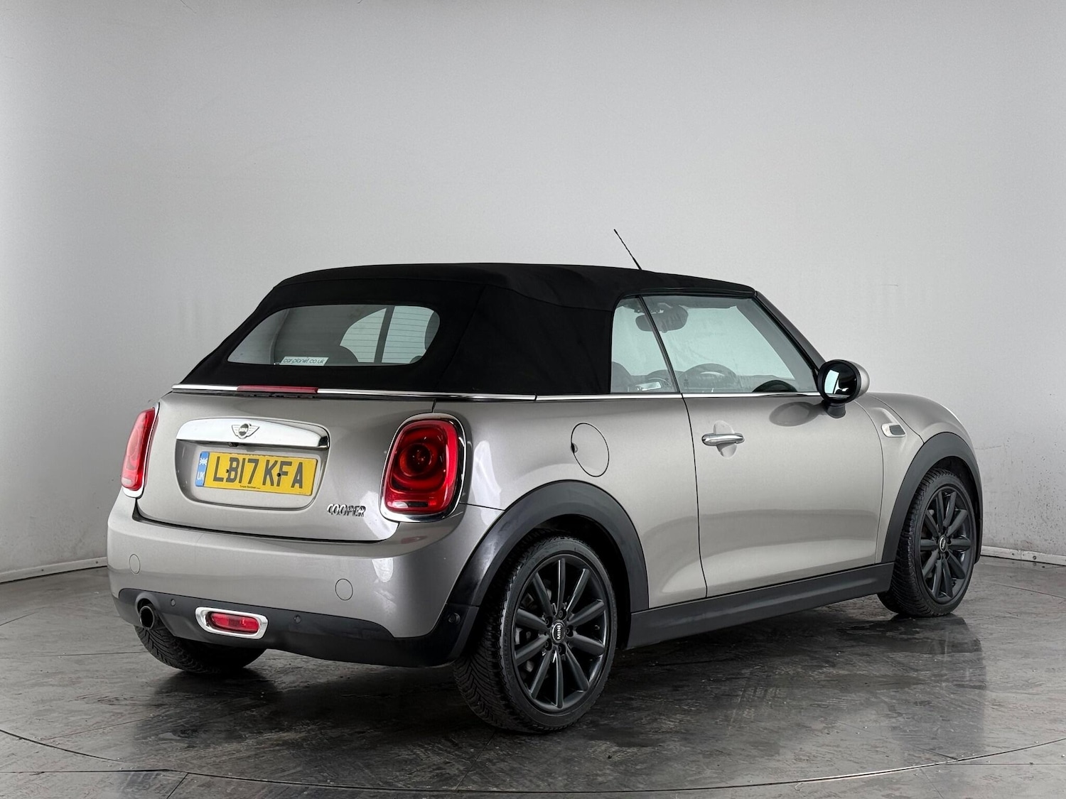 Used MINI Convertible 2017 for sale - 76468436: Photo 12