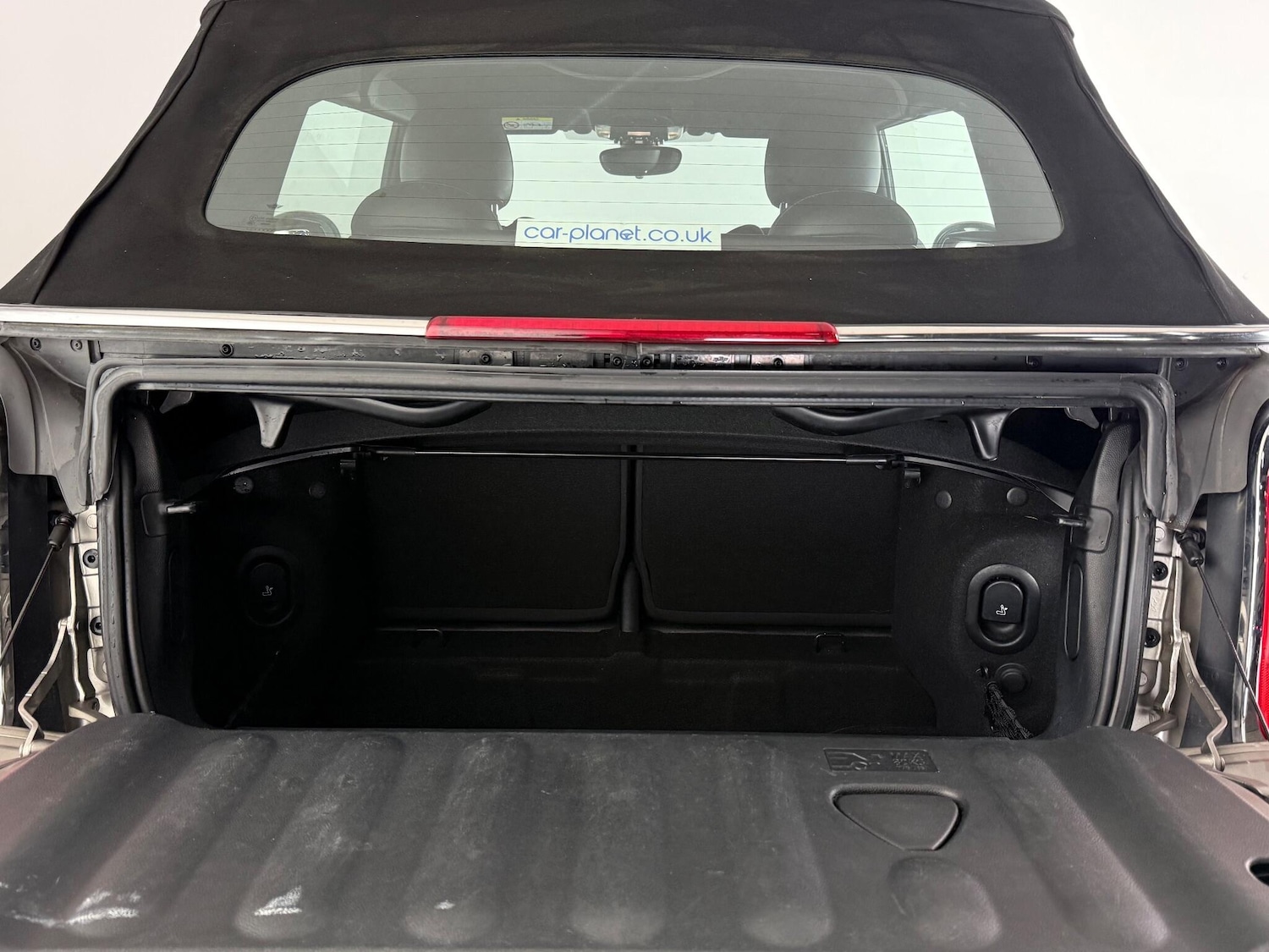 Used MINI Convertible 2017 for sale - 76468436: Photo 18