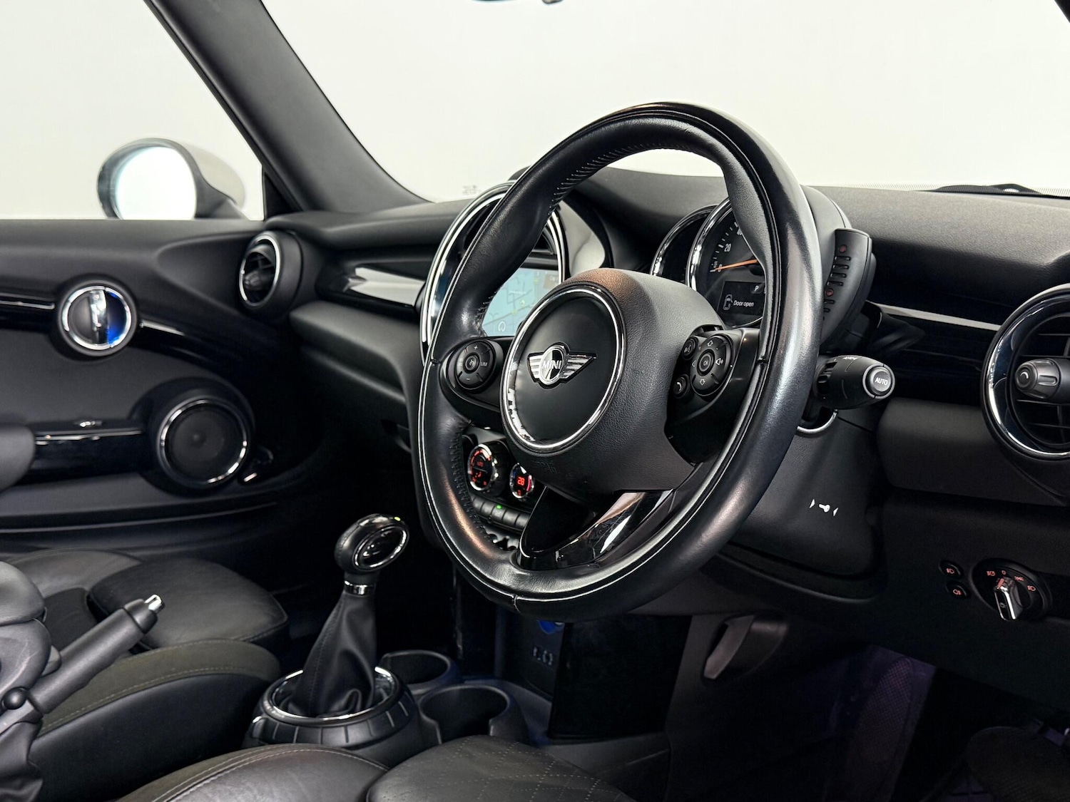 Used MINI Convertible 2017 for sale - 76468436: Photo 21